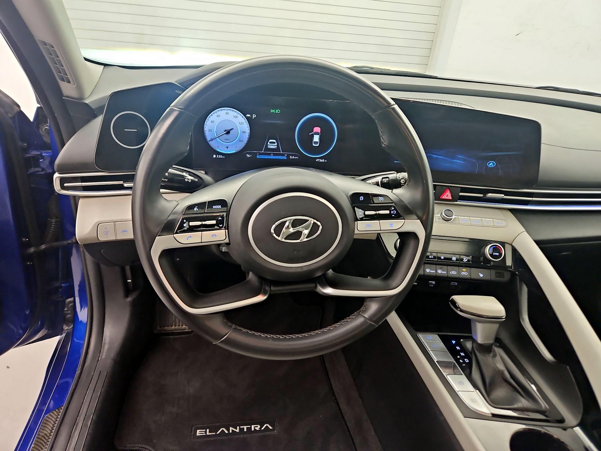 Thumbnail: 2022 Hyundai Elantra - 10