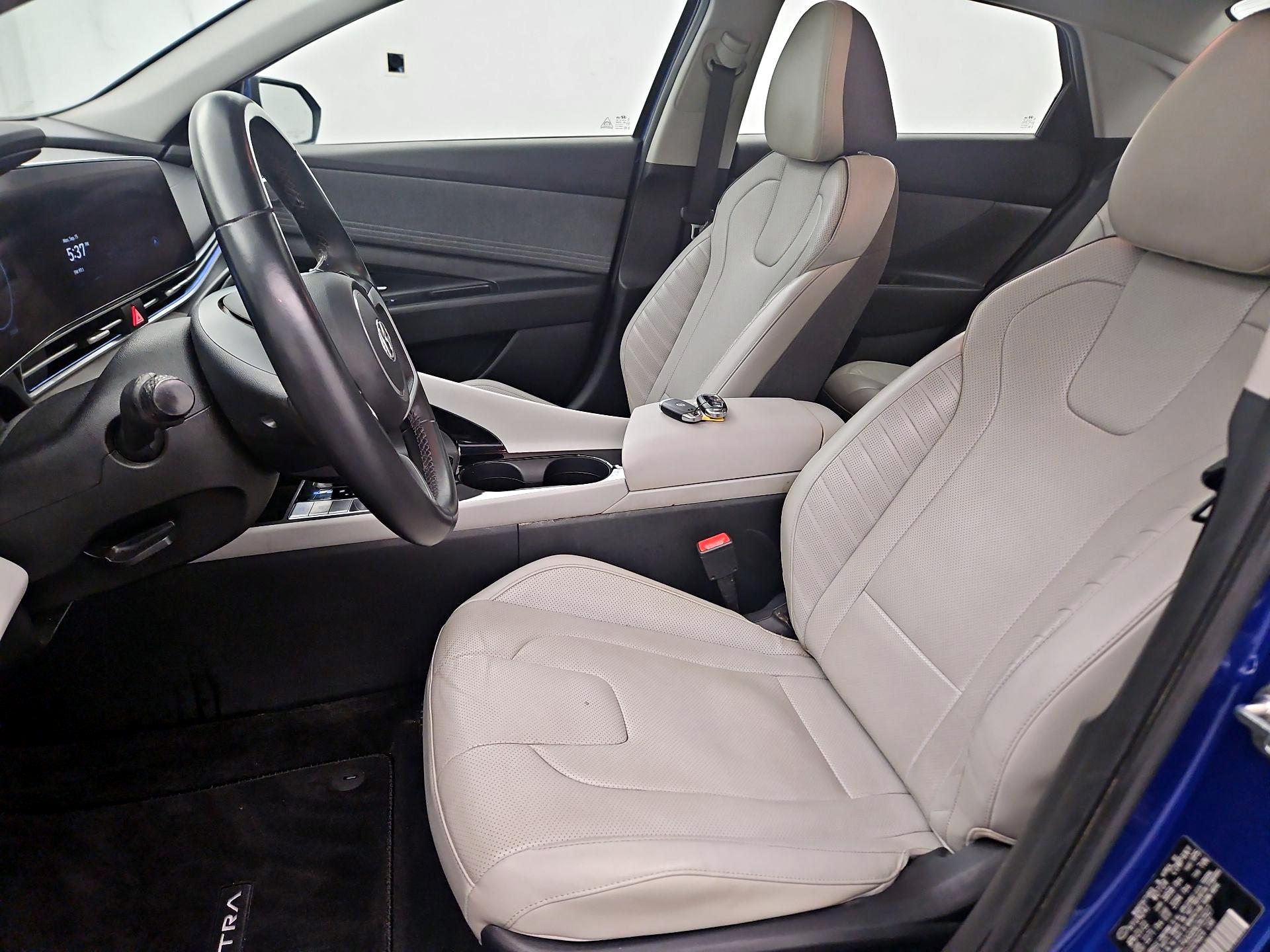 Thumbnail: 2022 Hyundai Elantra - 11