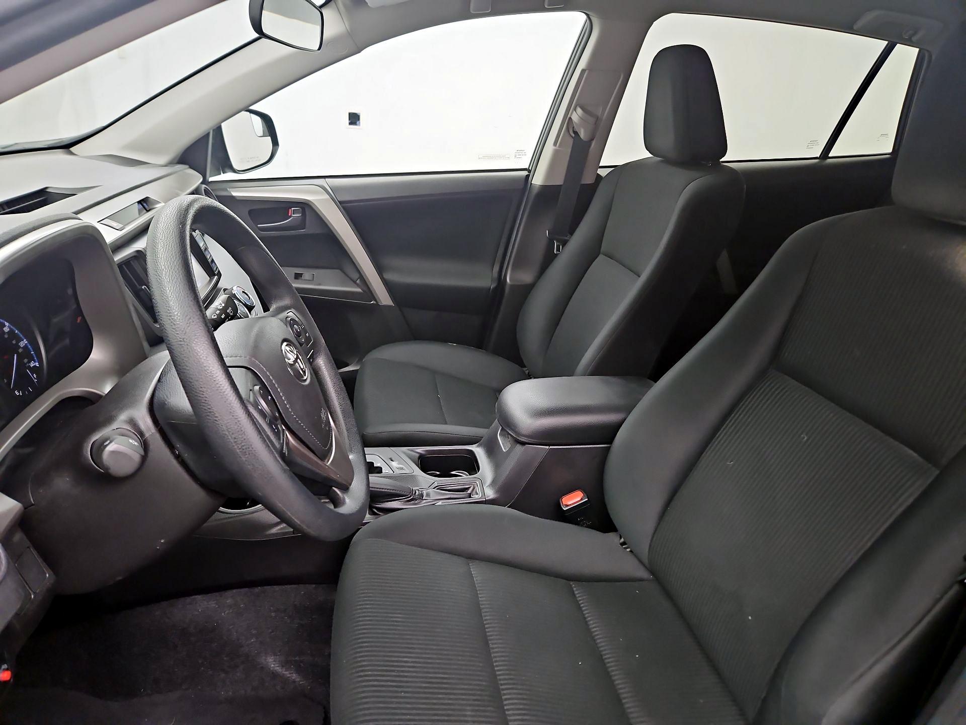 Thumbnail: 2017 Toyota RAV4 - 11