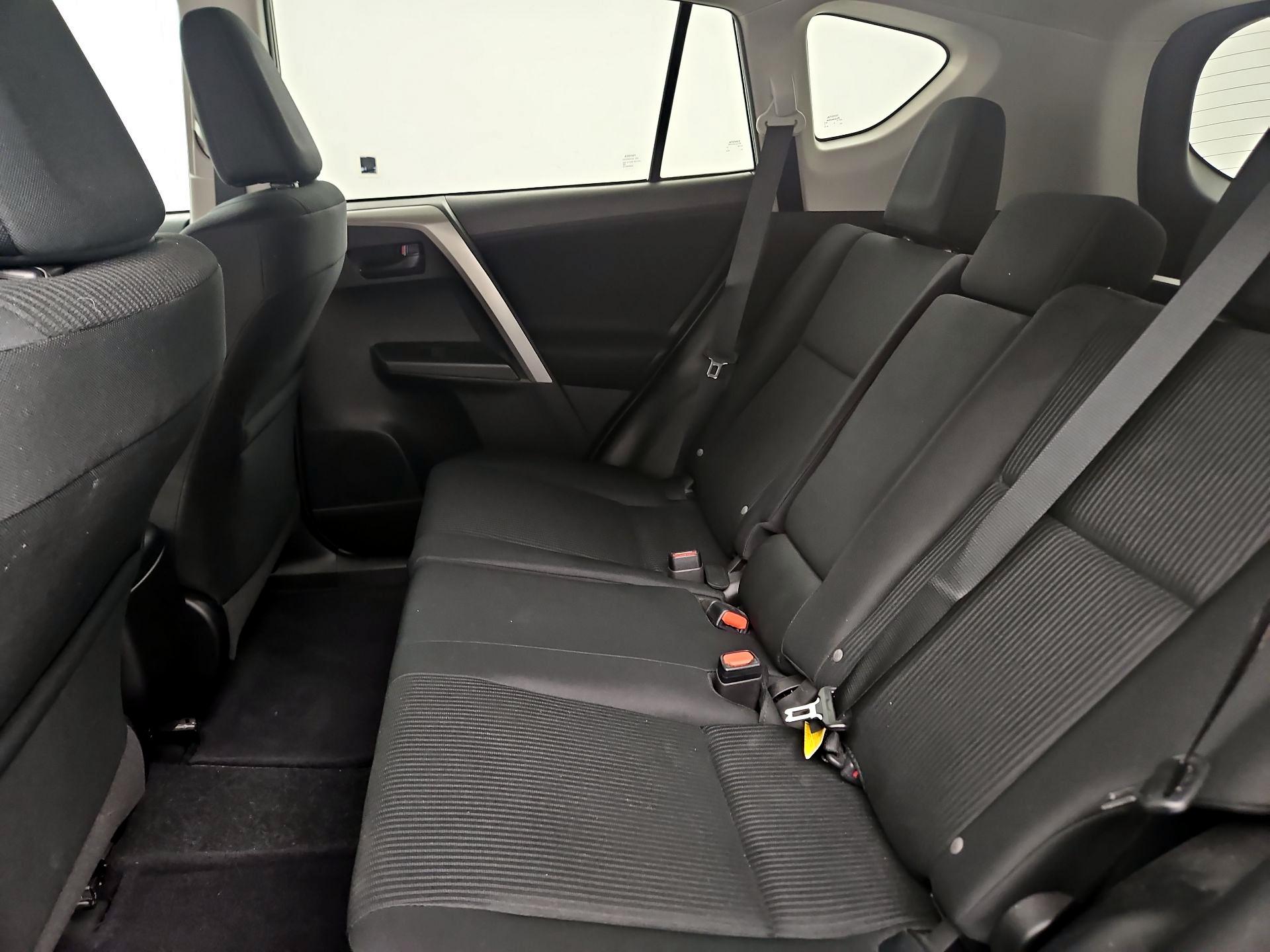 Thumbnail: 2017 Toyota RAV4 - 17
