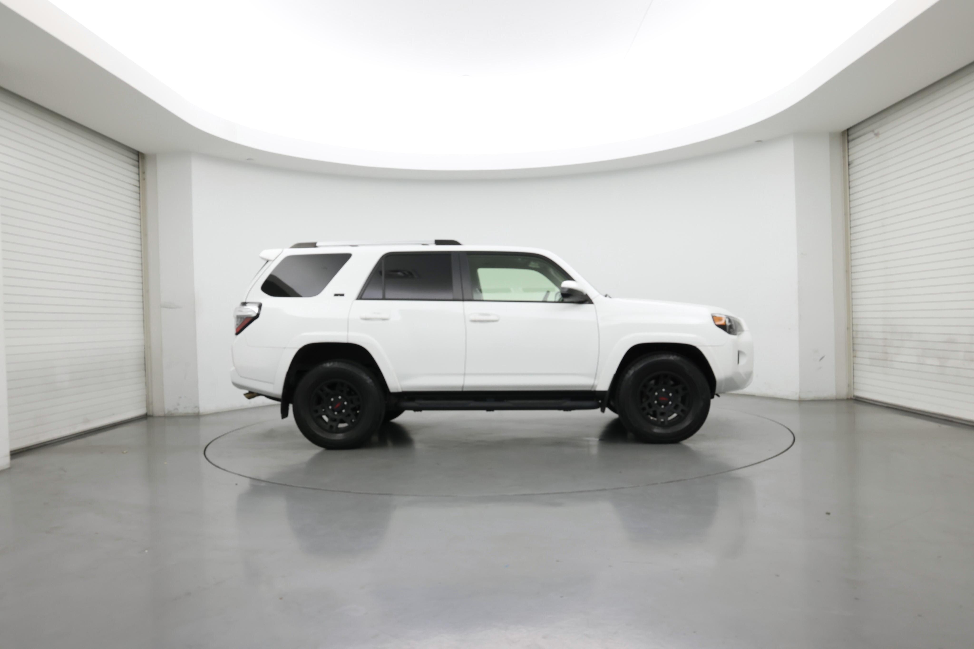 Thumbnail: 2021 Toyota 4Runner - 7