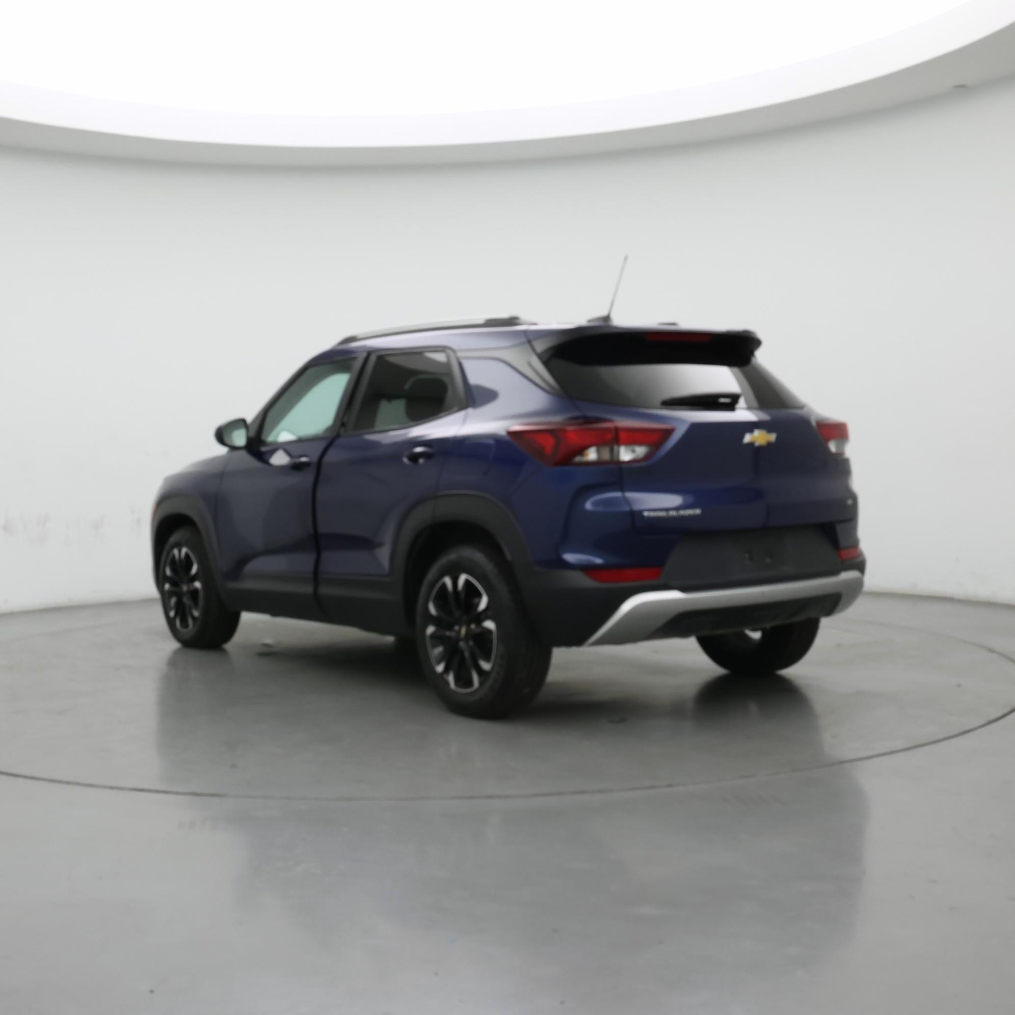 Thumbnail: 2022 Chevrolet TrailBlazer - 2
