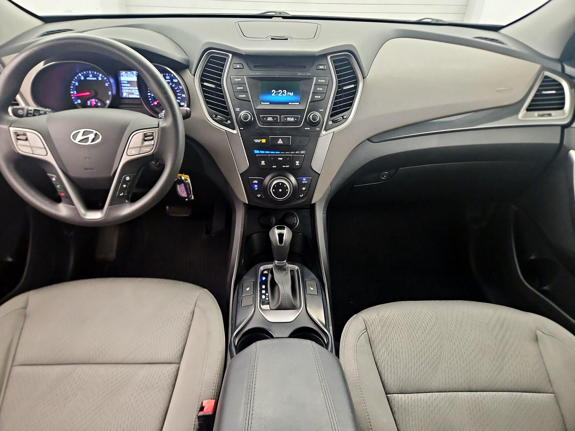Thumbnail: 2015 Hyundai Santa Fe - 9