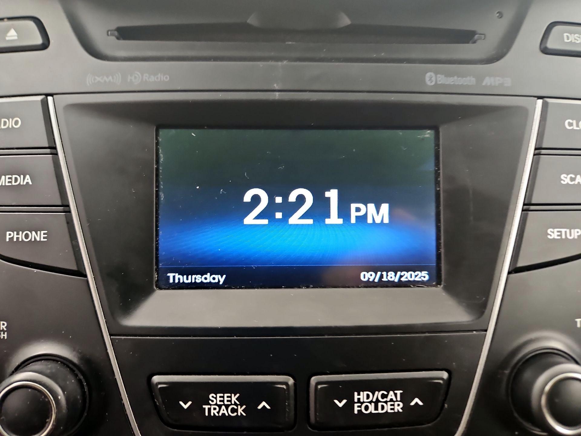 Thumbnail: 2015 Hyundai Santa Fe - 15