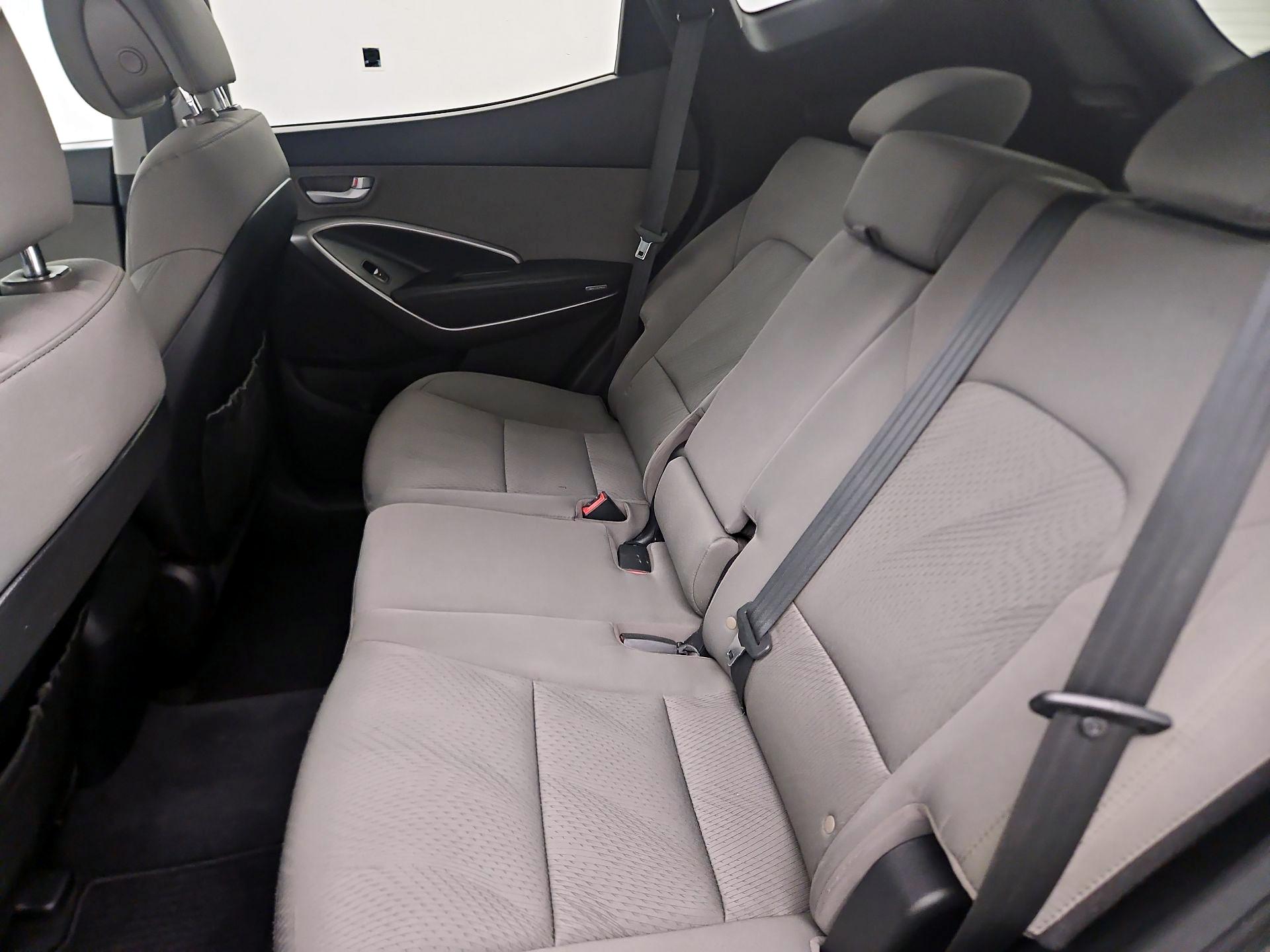 Thumbnail: 2015 Hyundai Santa Fe - 18