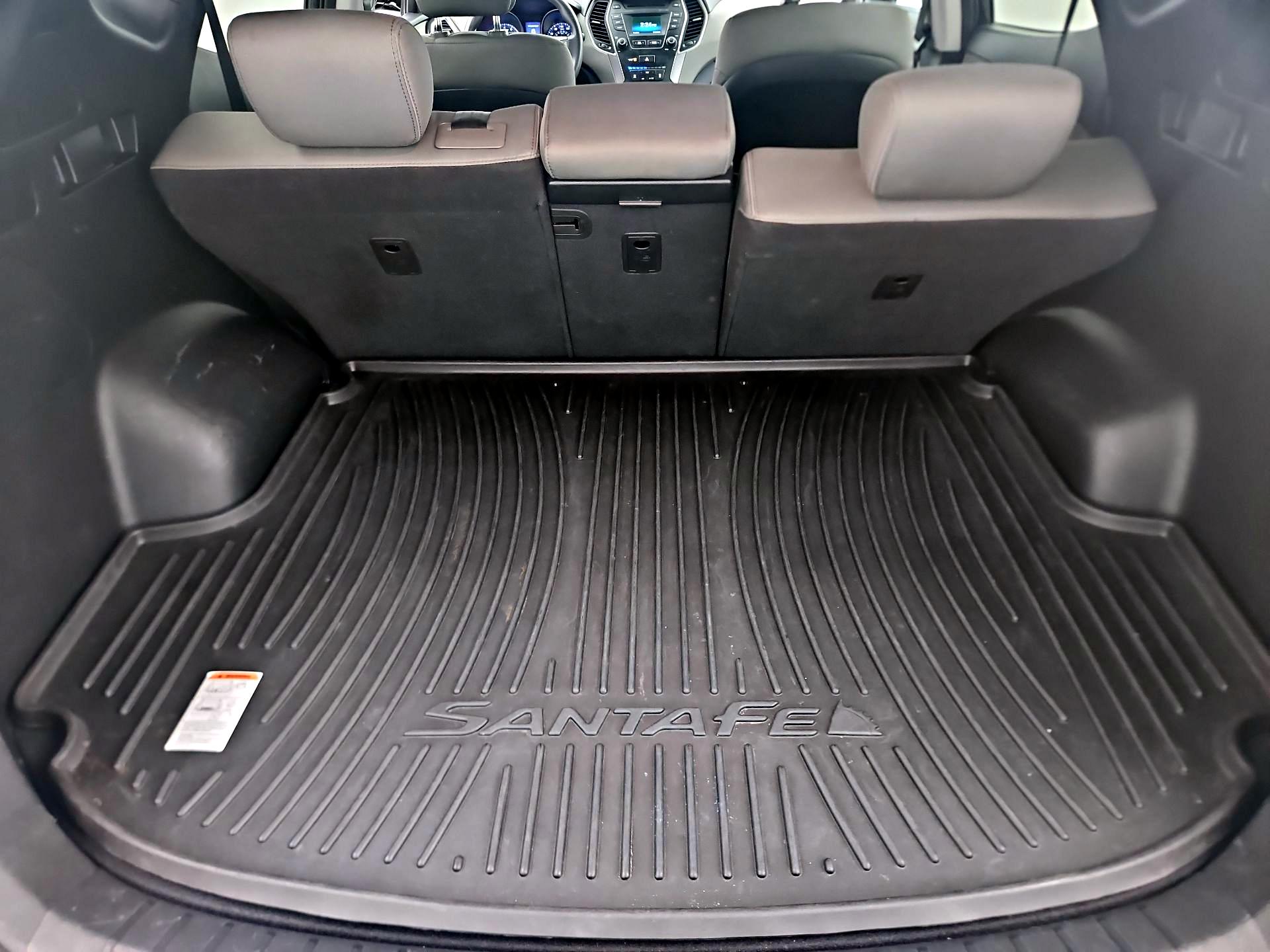 Thumbnail: 2015 Hyundai Santa Fe - 19