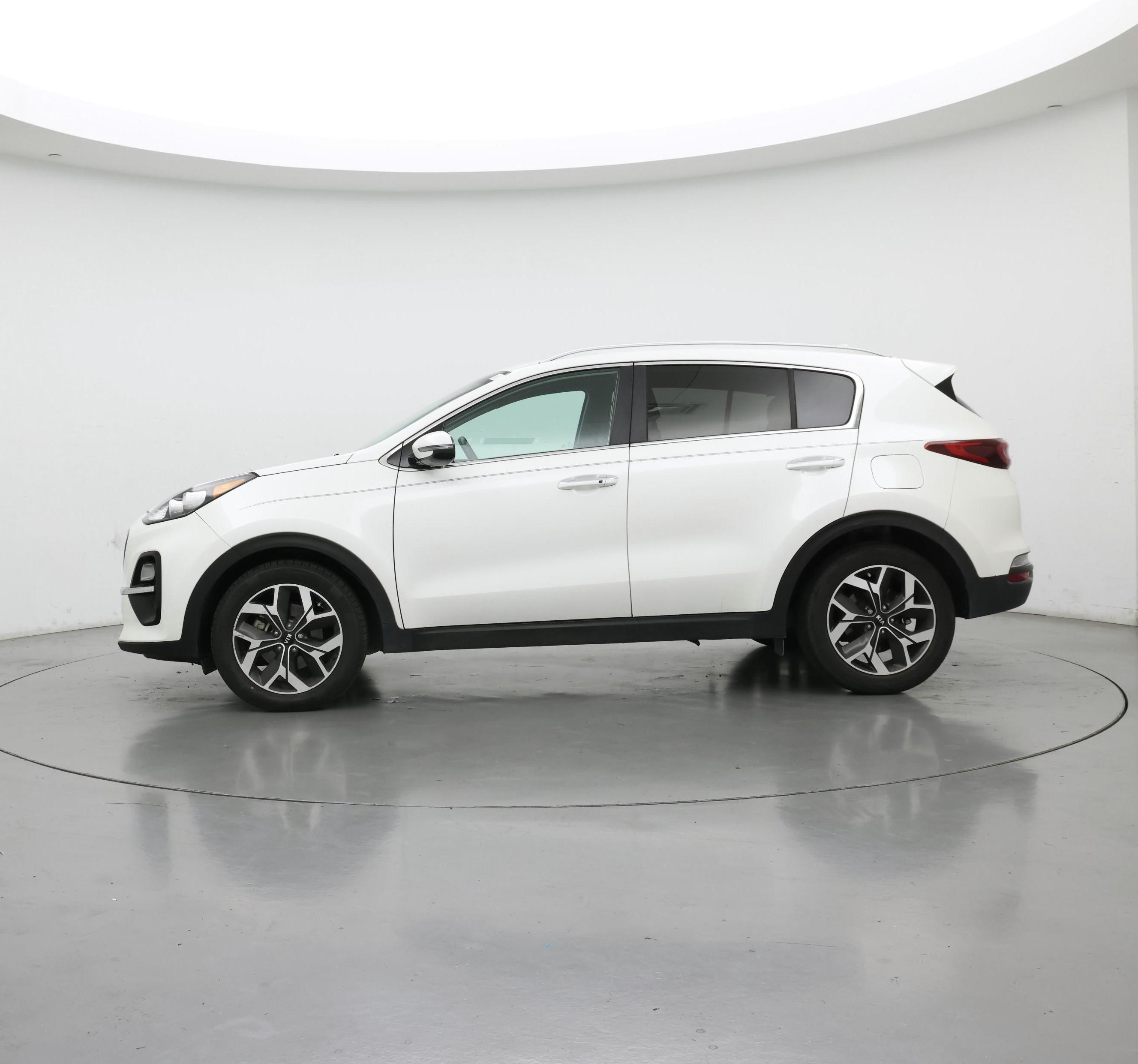 Thumbnail: 2021 Kia Sportage - 3