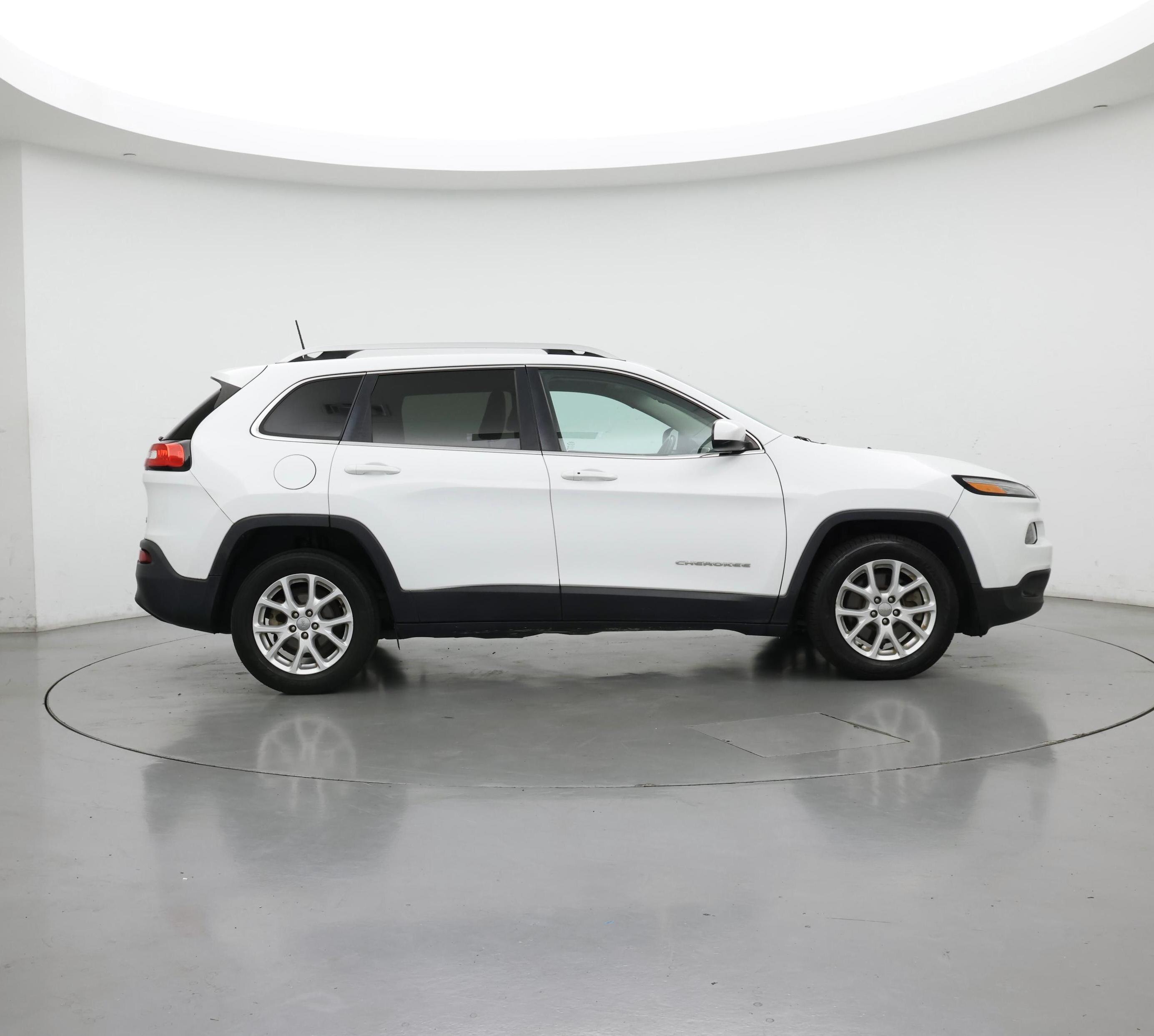 Thumbnail: 2018 Jeep Cherokee - 7