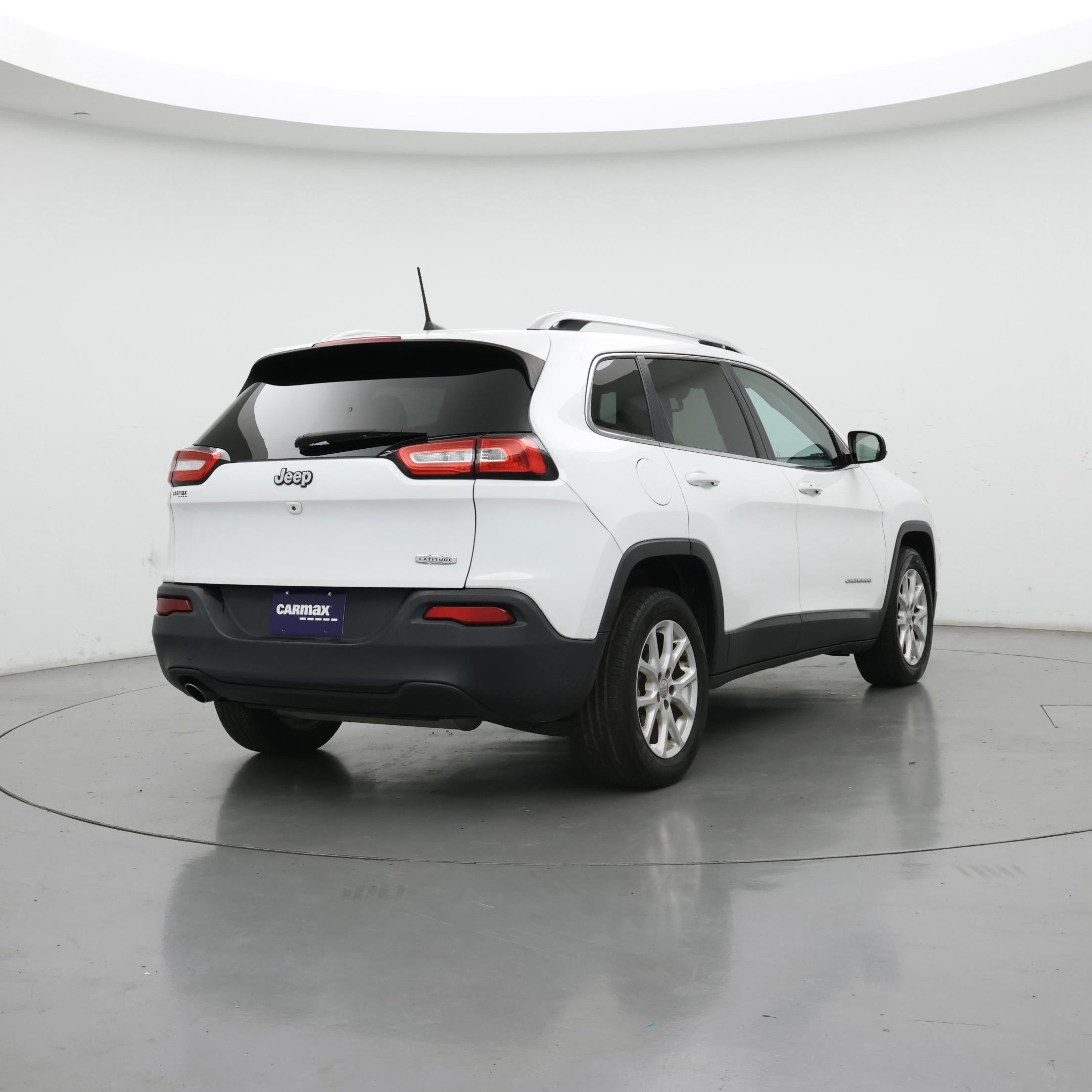 Thumbnail: 2018 Jeep Cherokee - 8