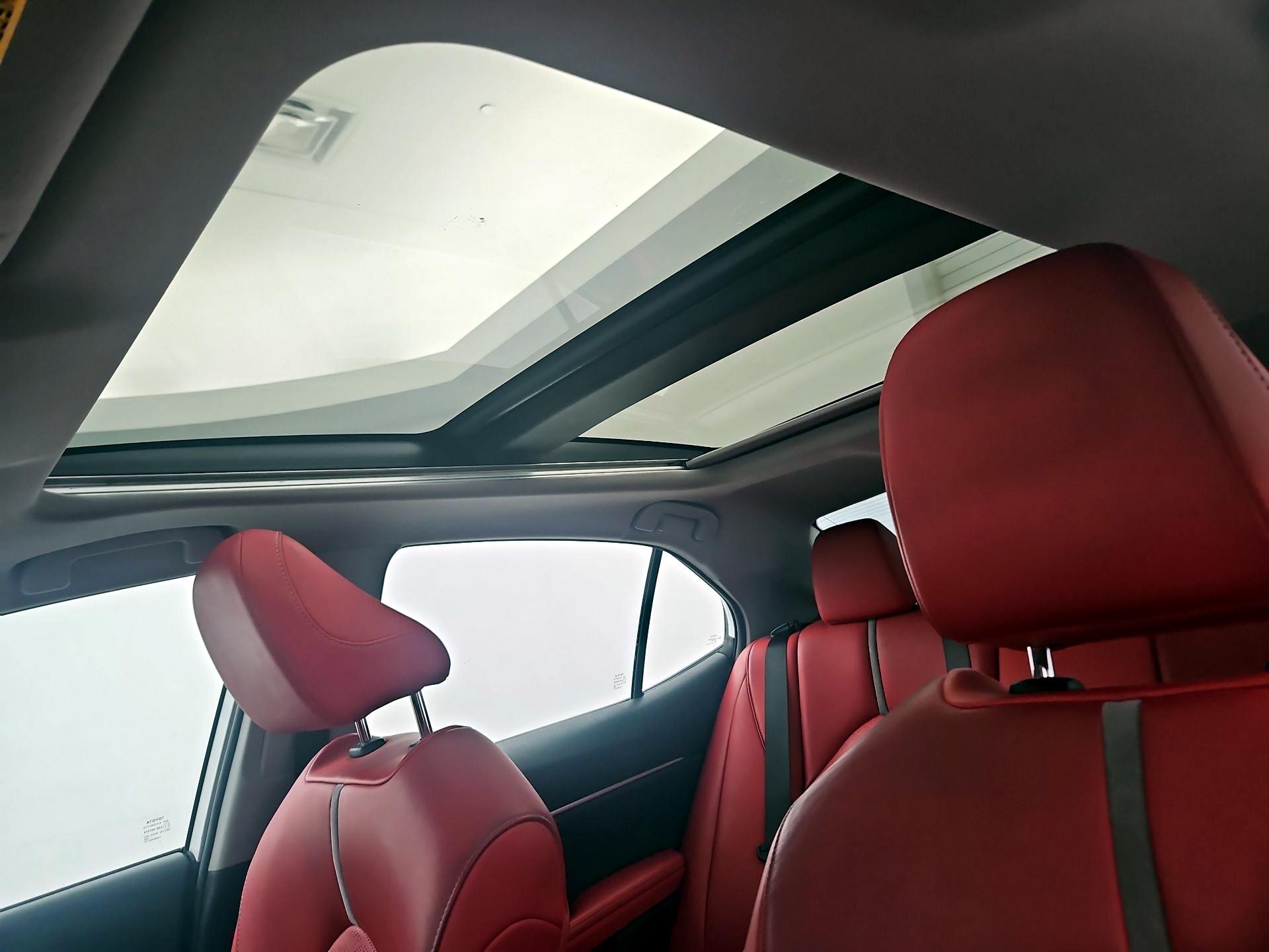 Thumbnail: 2021 Toyota Camry - 18