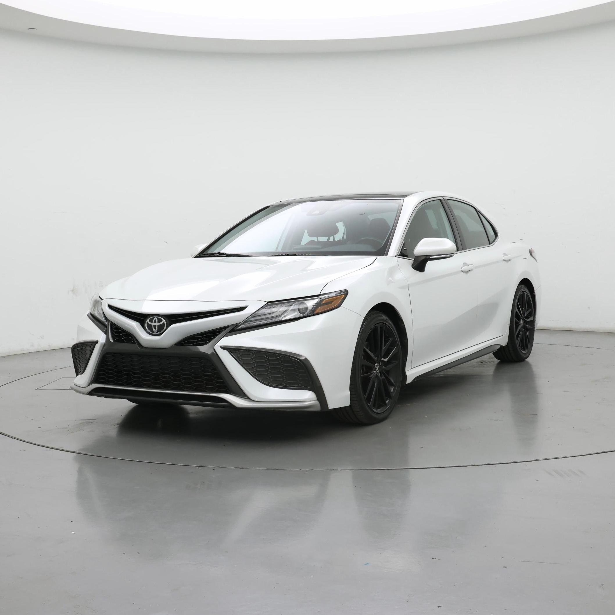 Thumbnail: 2021 Toyota Camry - 4