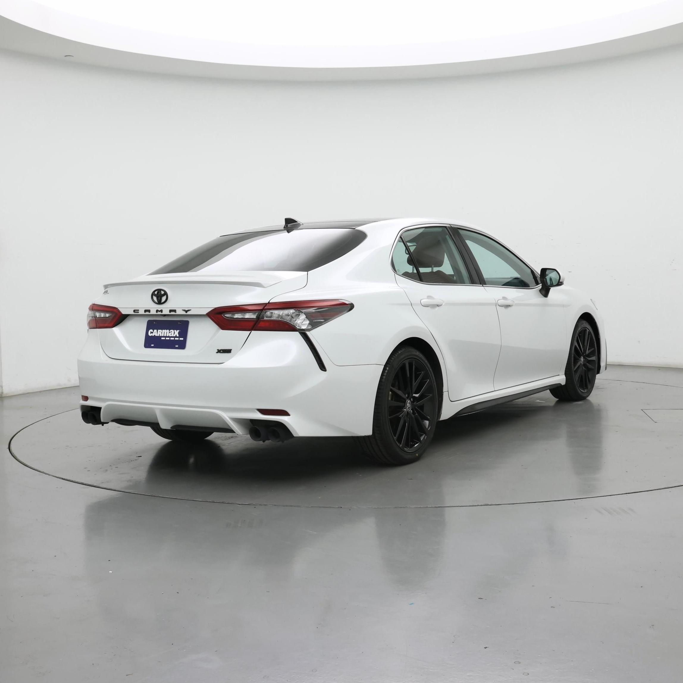 Thumbnail: 2021 Toyota Camry - 8