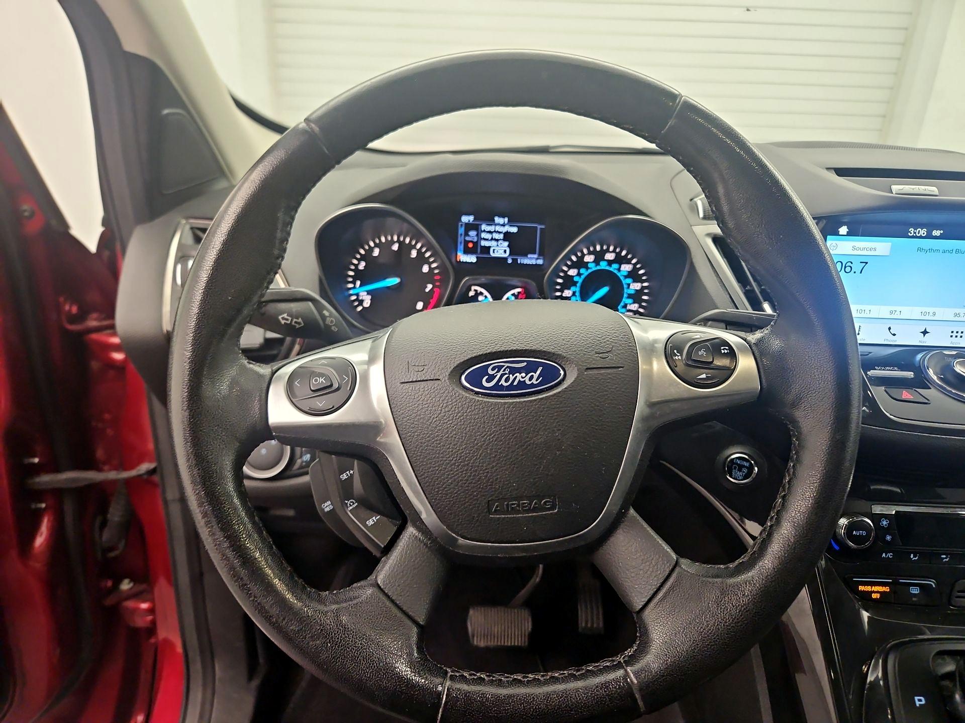 Thumbnail: 2016 Ford Escape - 10