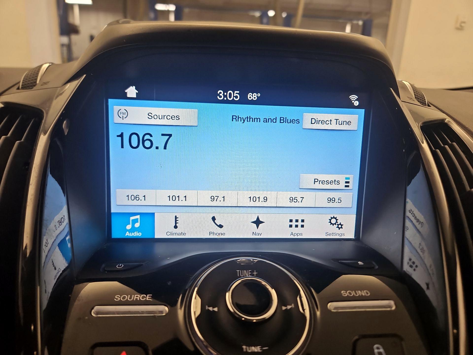 Thumbnail: 2016 Ford Escape - 16