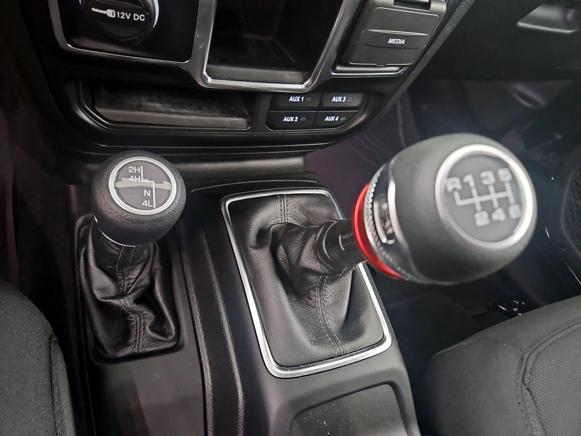 Thumbnail: 2022 Jeep Wrangler - 16