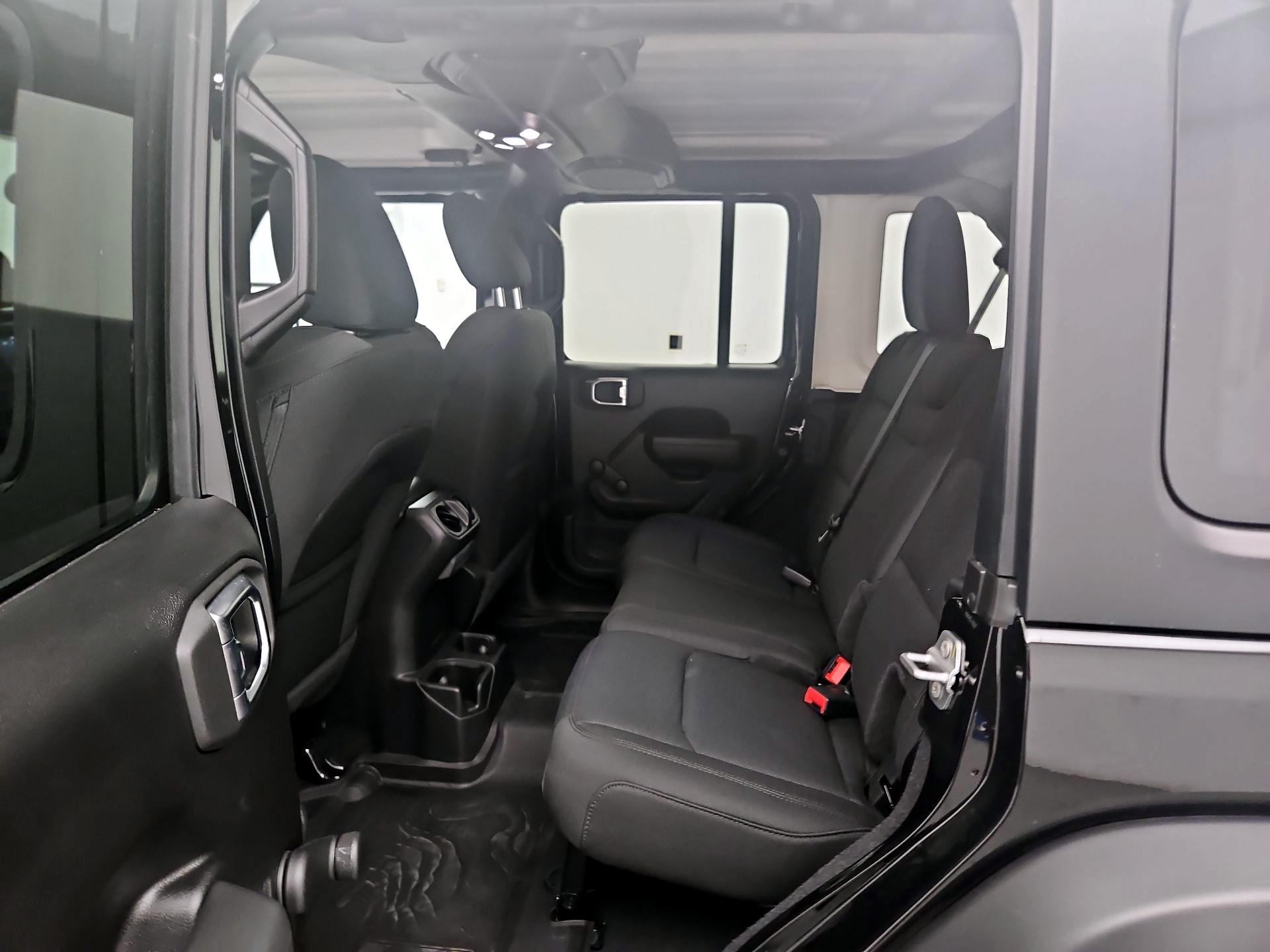 Thumbnail: 2022 Jeep Wrangler - 18