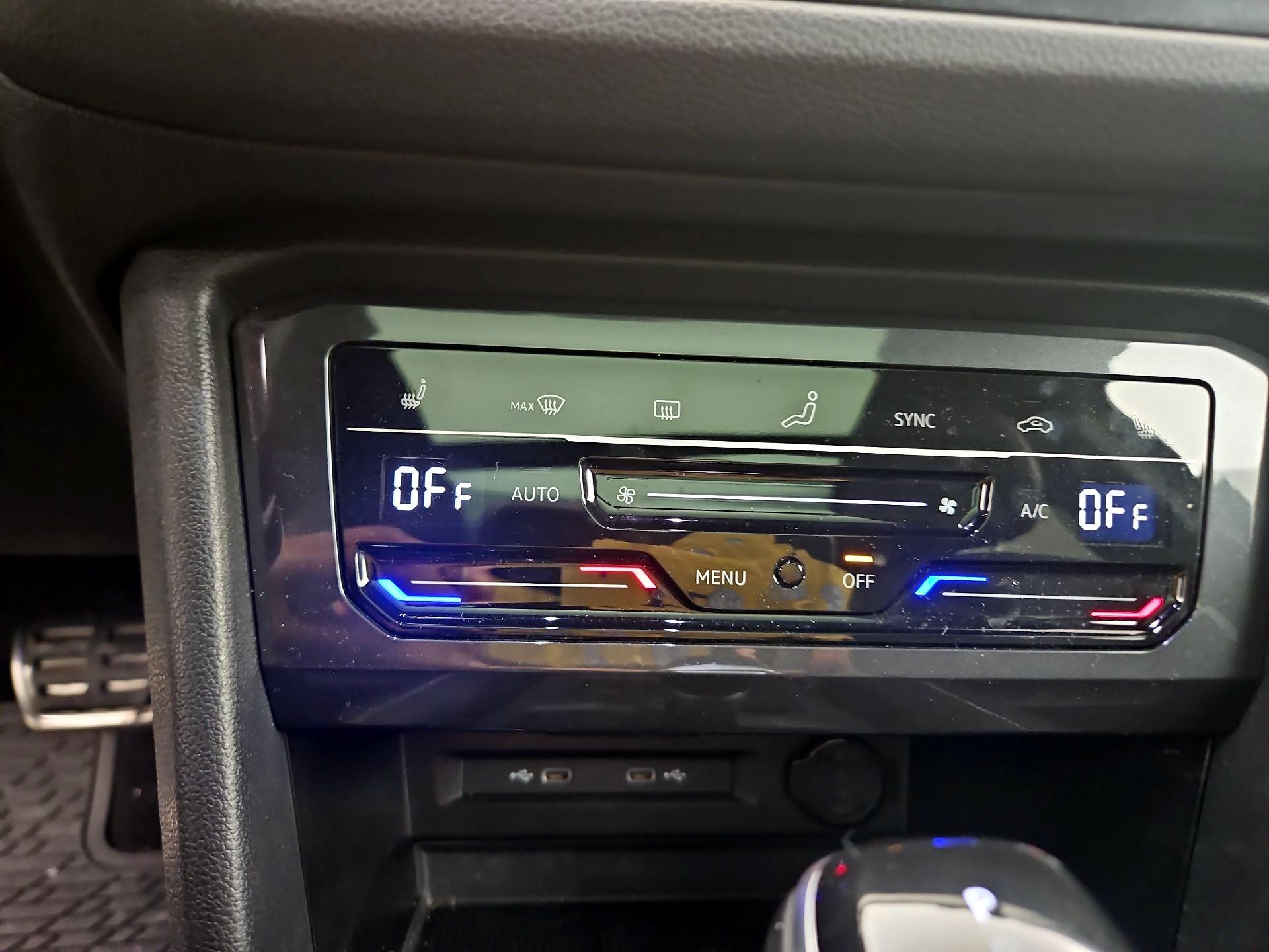 Thumbnail: 2024 Volkswagen Tiguan - 16