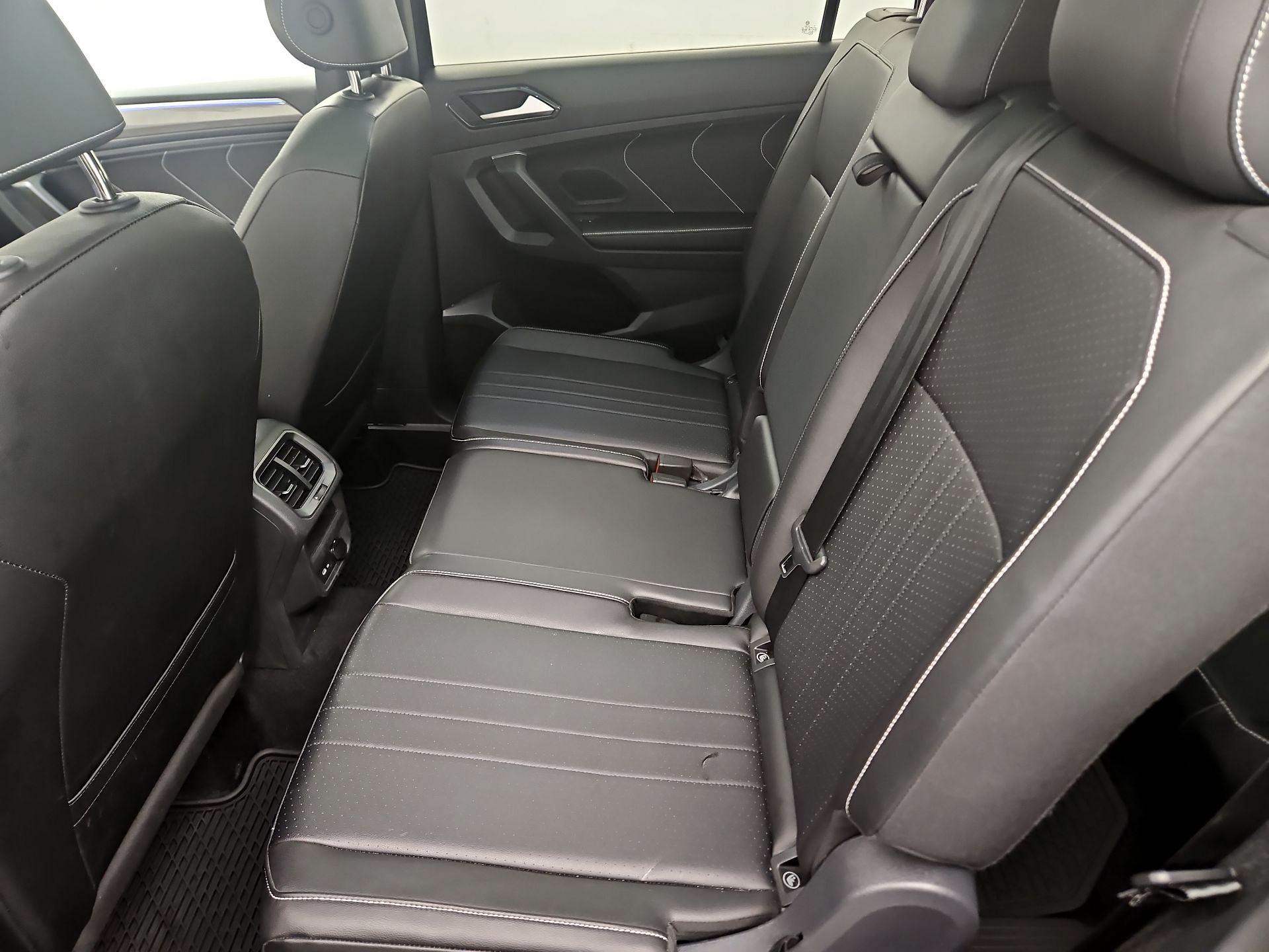 Thumbnail: 2024 Volkswagen Tiguan - 20