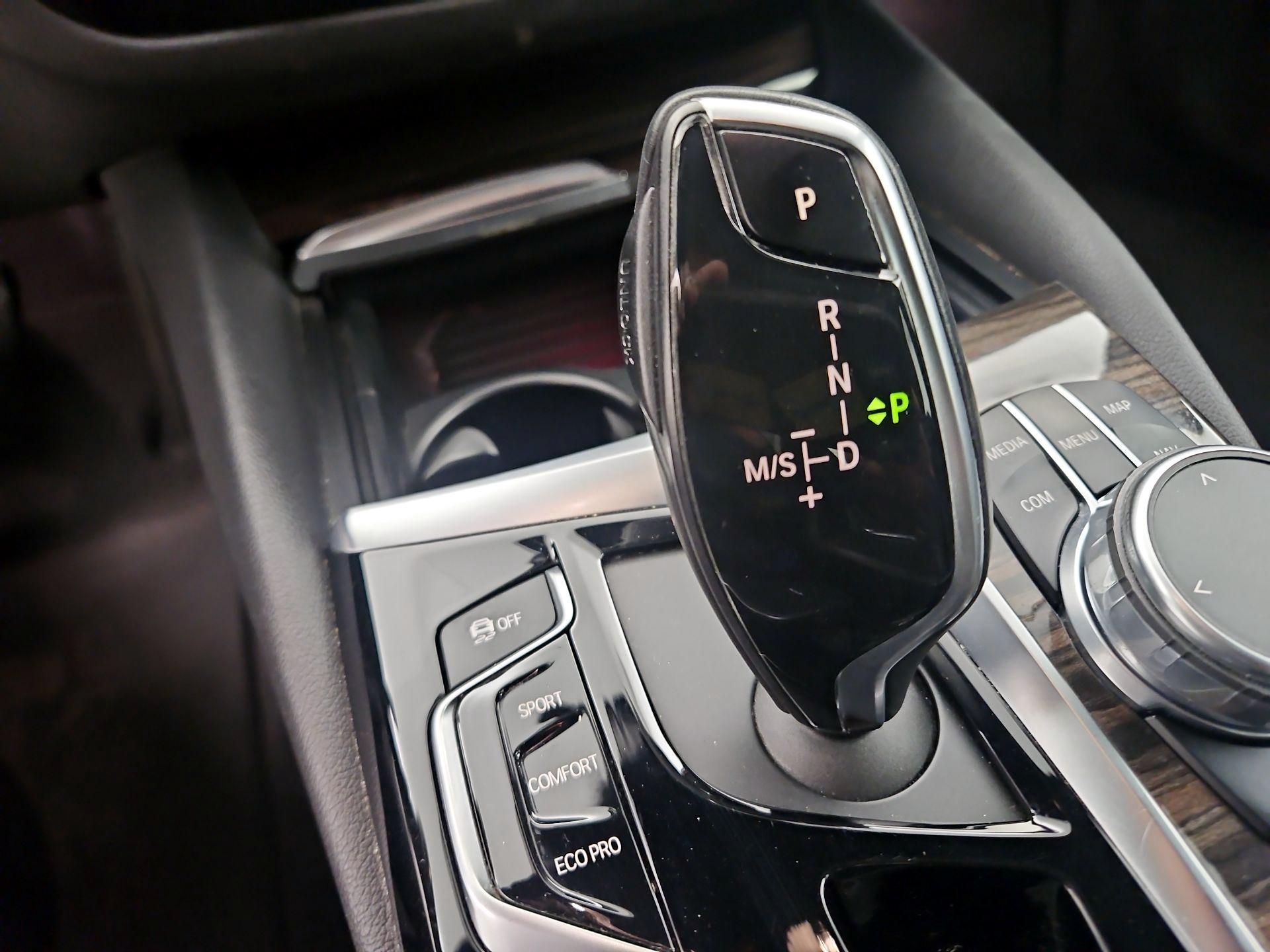 Thumbnail: 2018 BMW 5 Series - 16