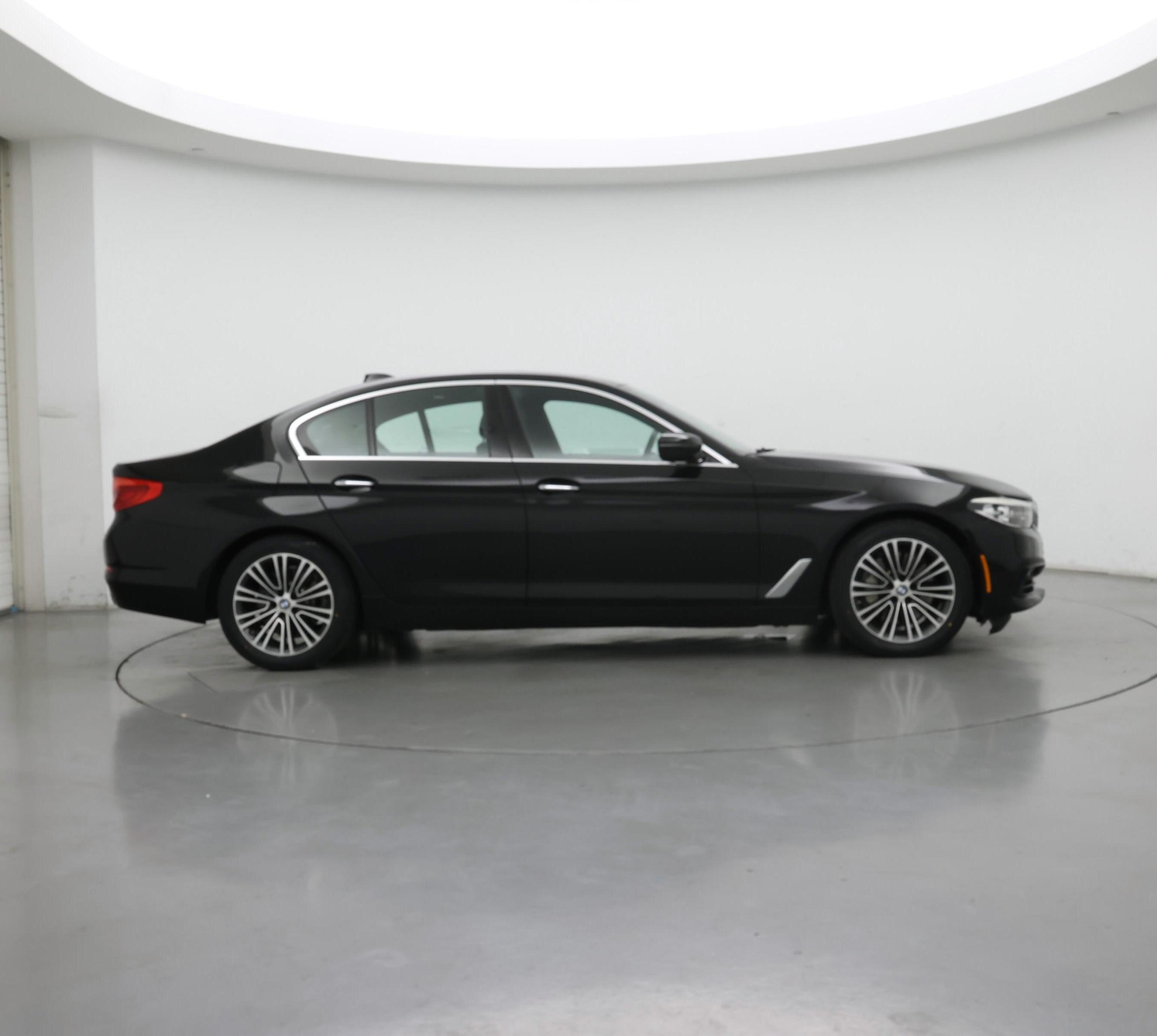 Thumbnail: 2018 BMW 5 Series - 7