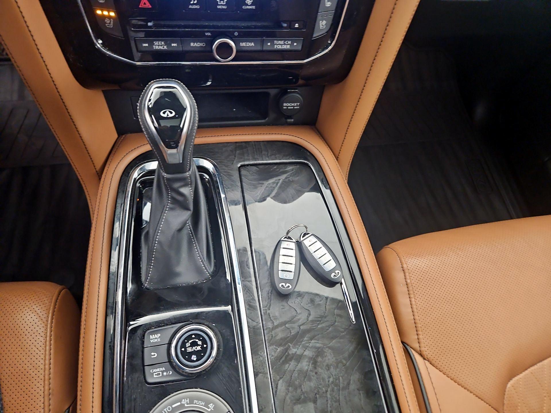 Thumbnail: 2021 INFINITI QX80 - 18