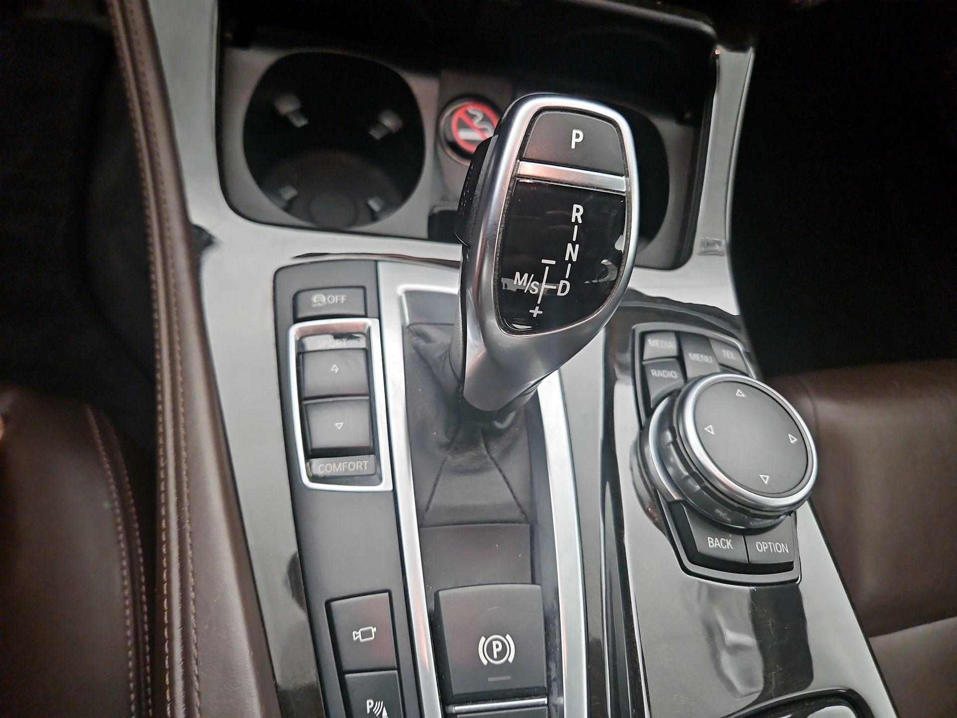 Thumbnail: 2016 BMW 5 Series - 17