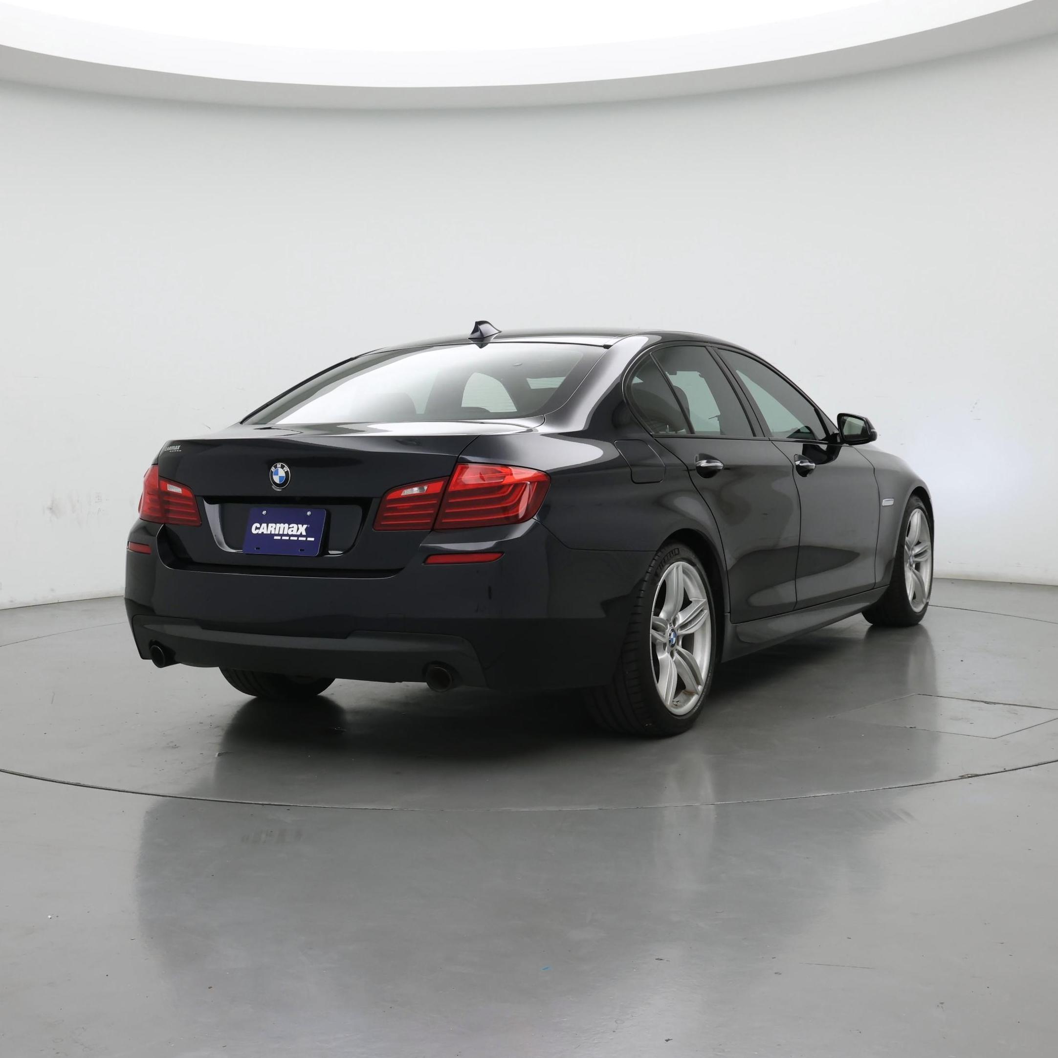 Thumbnail: 2016 BMW 5 Series - 8