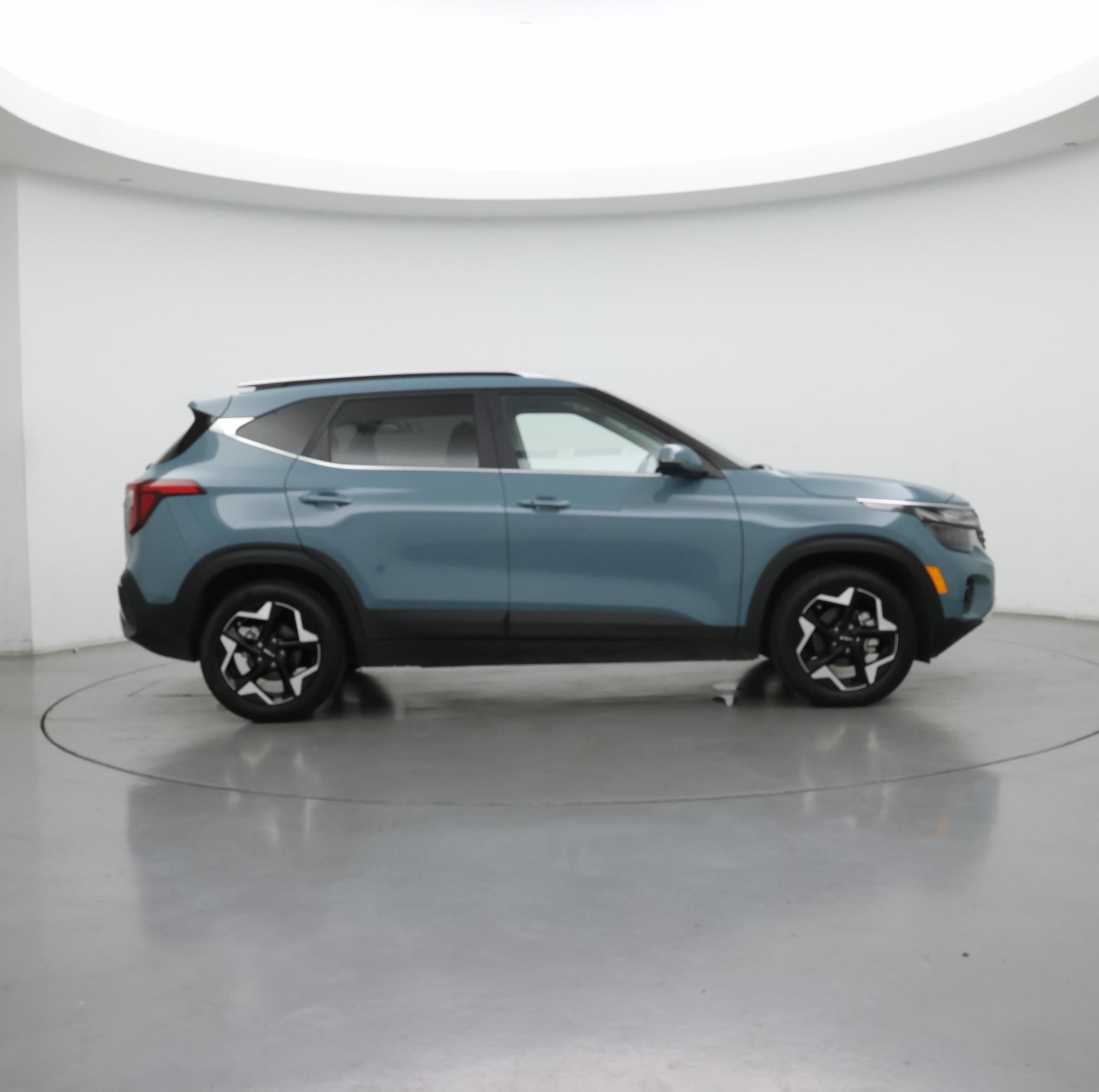 Thumbnail: 2024 Kia Seltos - 7