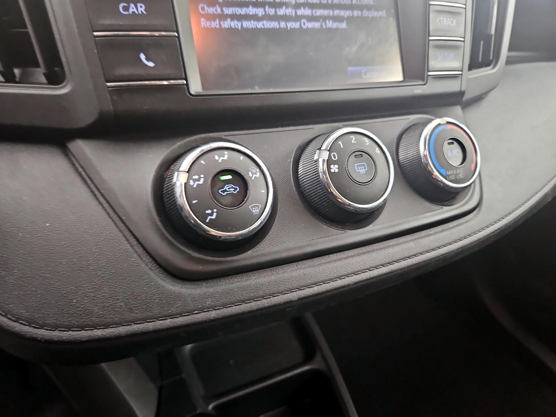 Thumbnail: 2017 Toyota RAV4 - 14