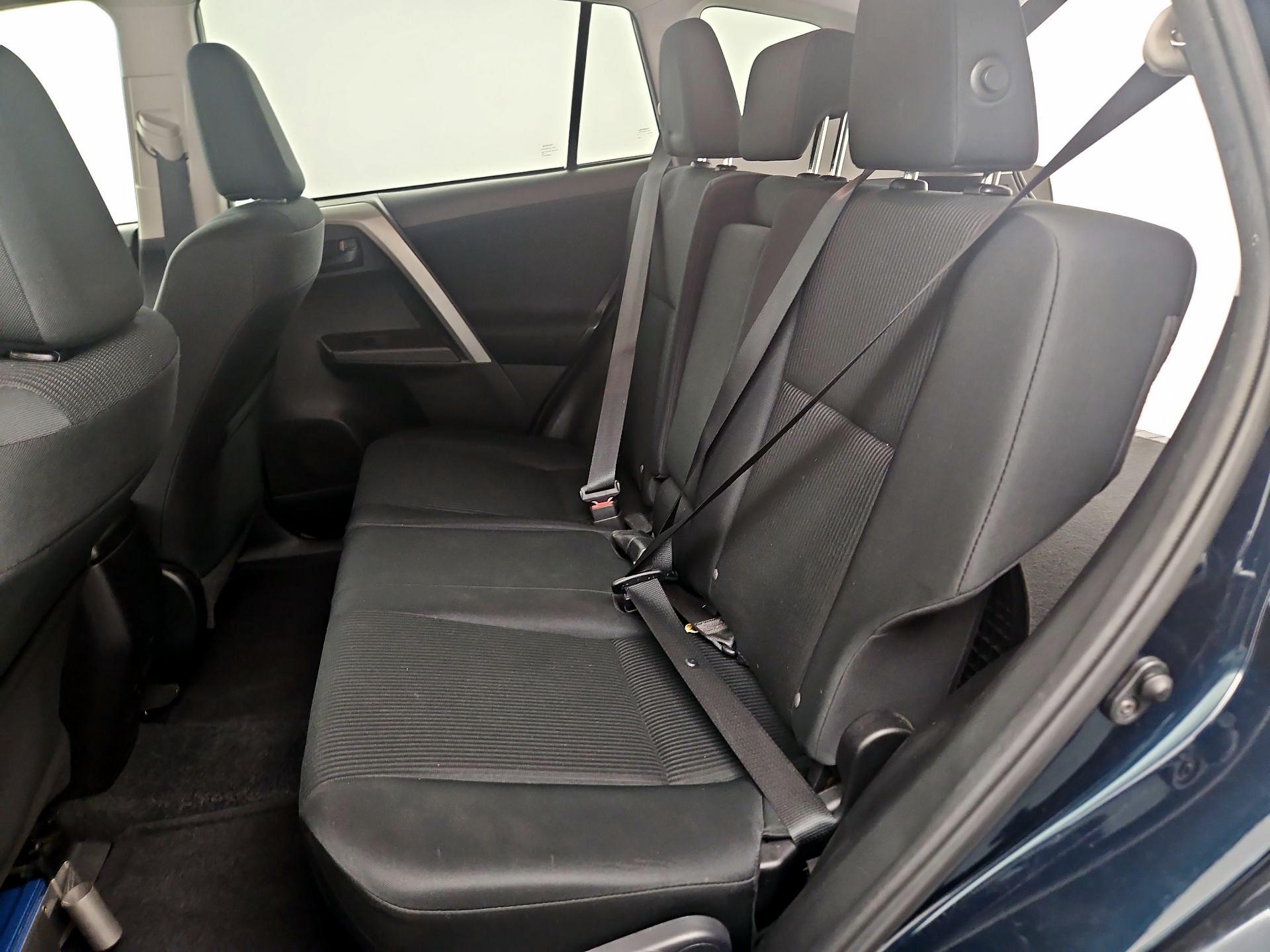 Thumbnail: 2017 Toyota RAV4 - 17