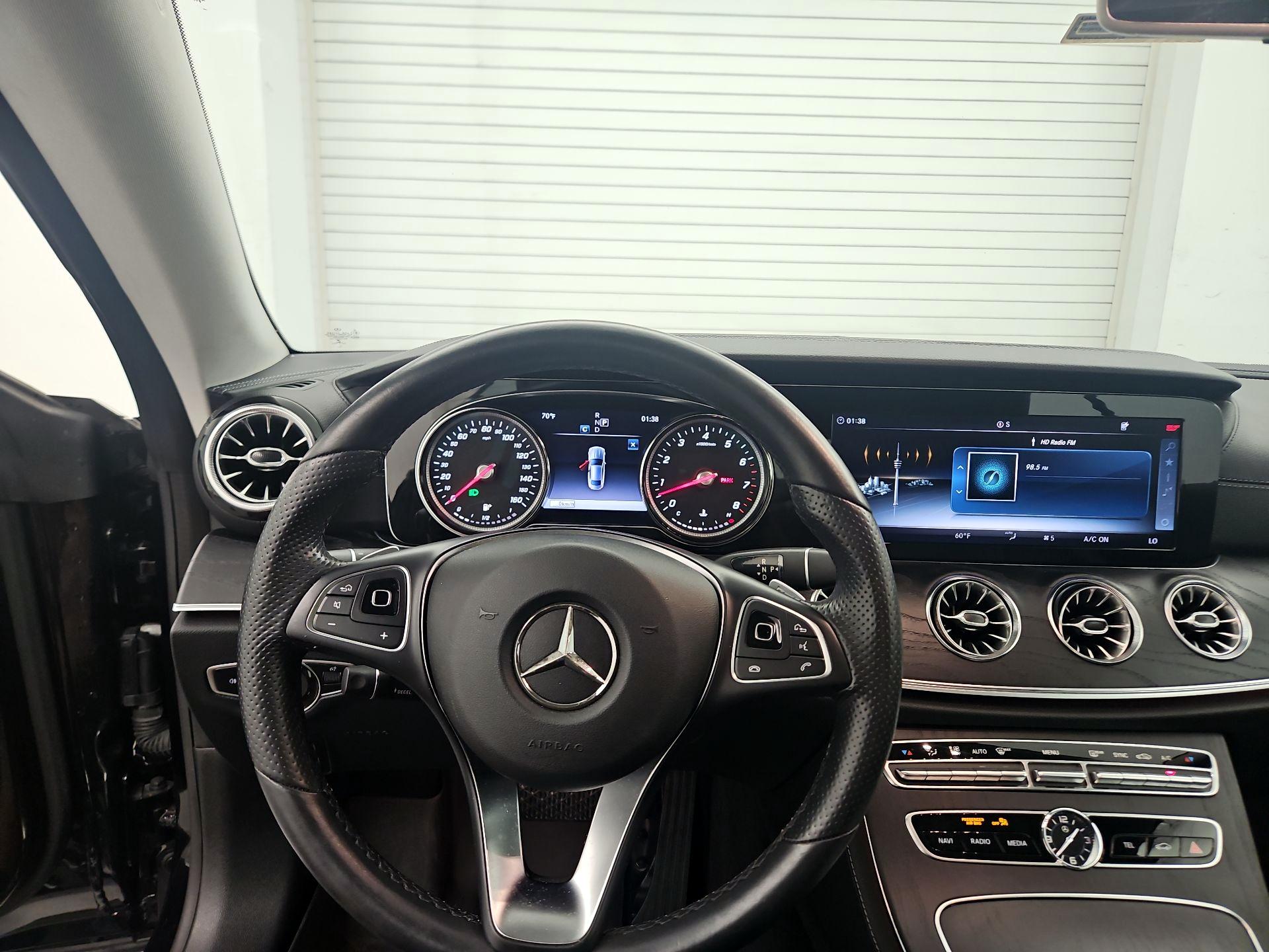 Thumbnail: 2018 Mercedes-Benz E-Class - 10