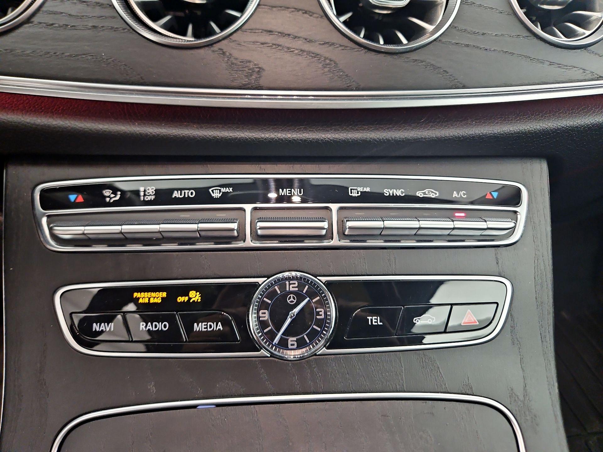Thumbnail: 2018 Mercedes-Benz E-Class - 16