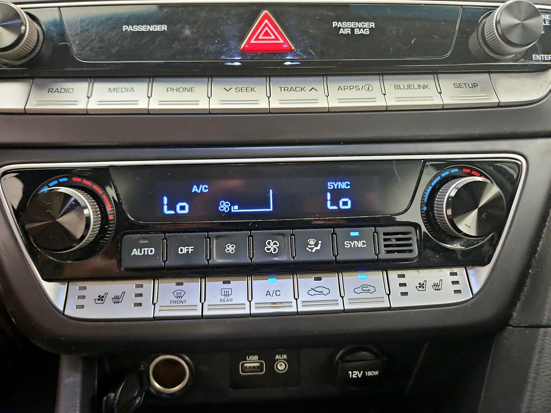 Thumbnail: 2018 Hyundai Sonata - 16
