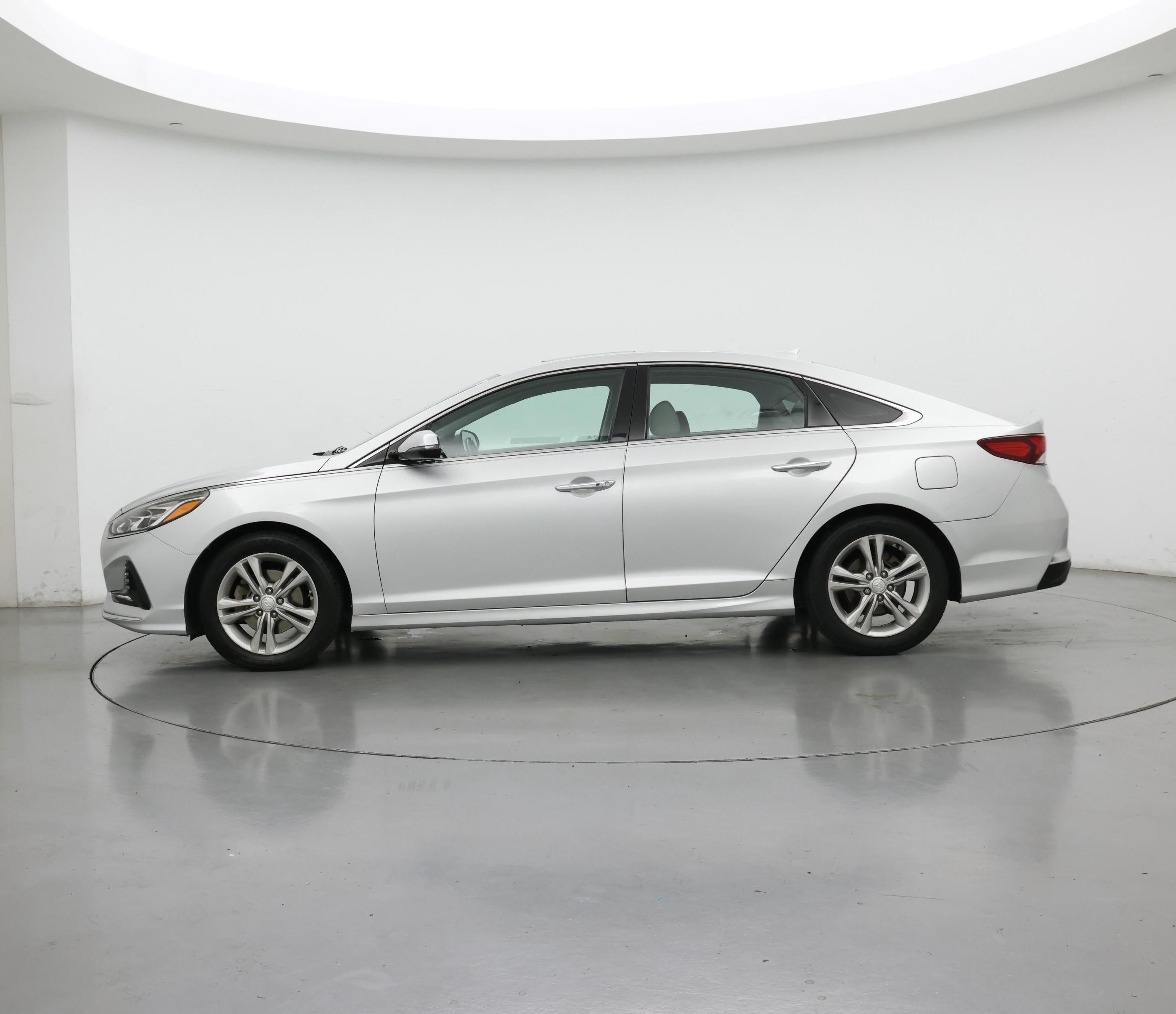 Thumbnail: 2018 Hyundai Sonata - 3
