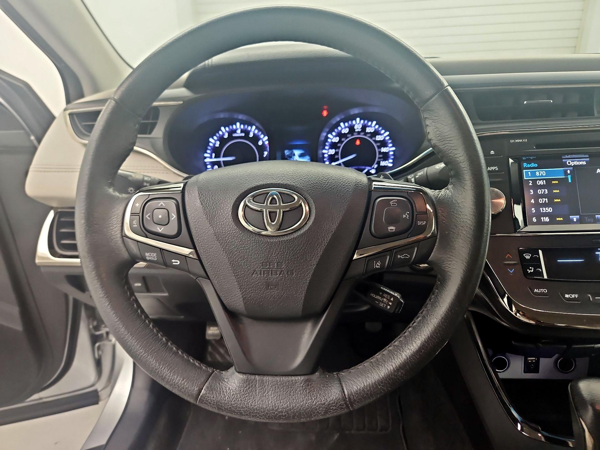 Thumbnail: 2017 Toyota Avalon - 10