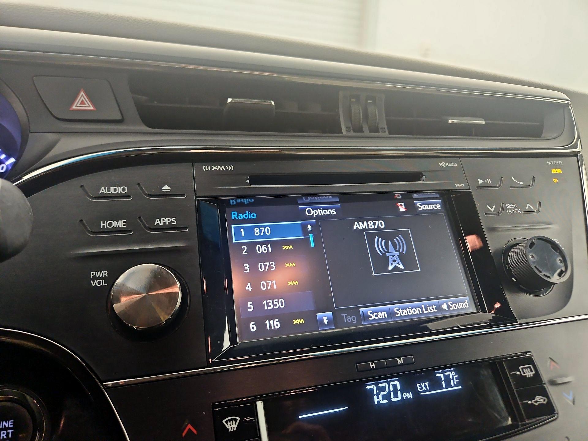 Thumbnail: 2017 Toyota Avalon - 15