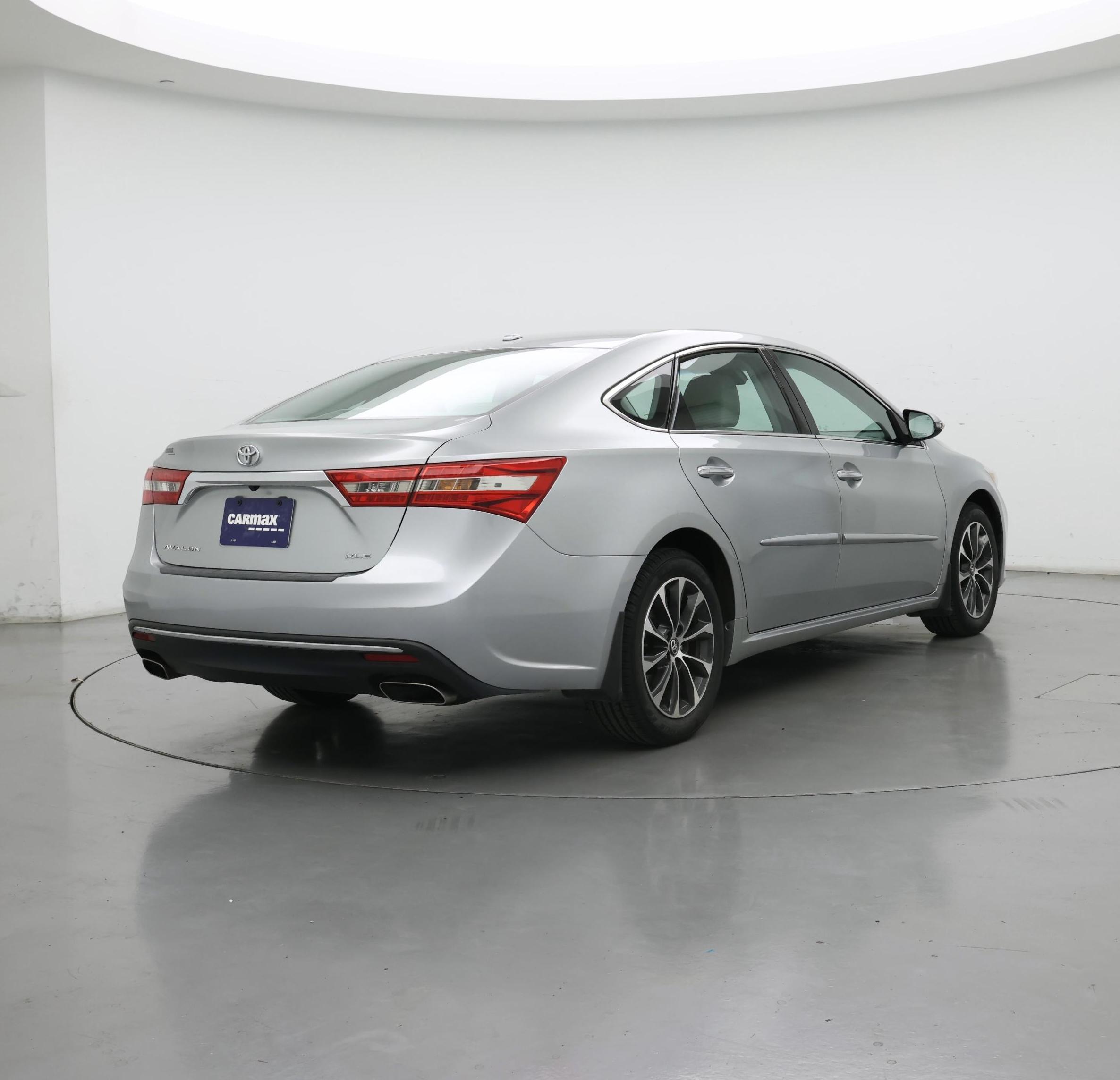 Thumbnail: 2017 Toyota Avalon - 8