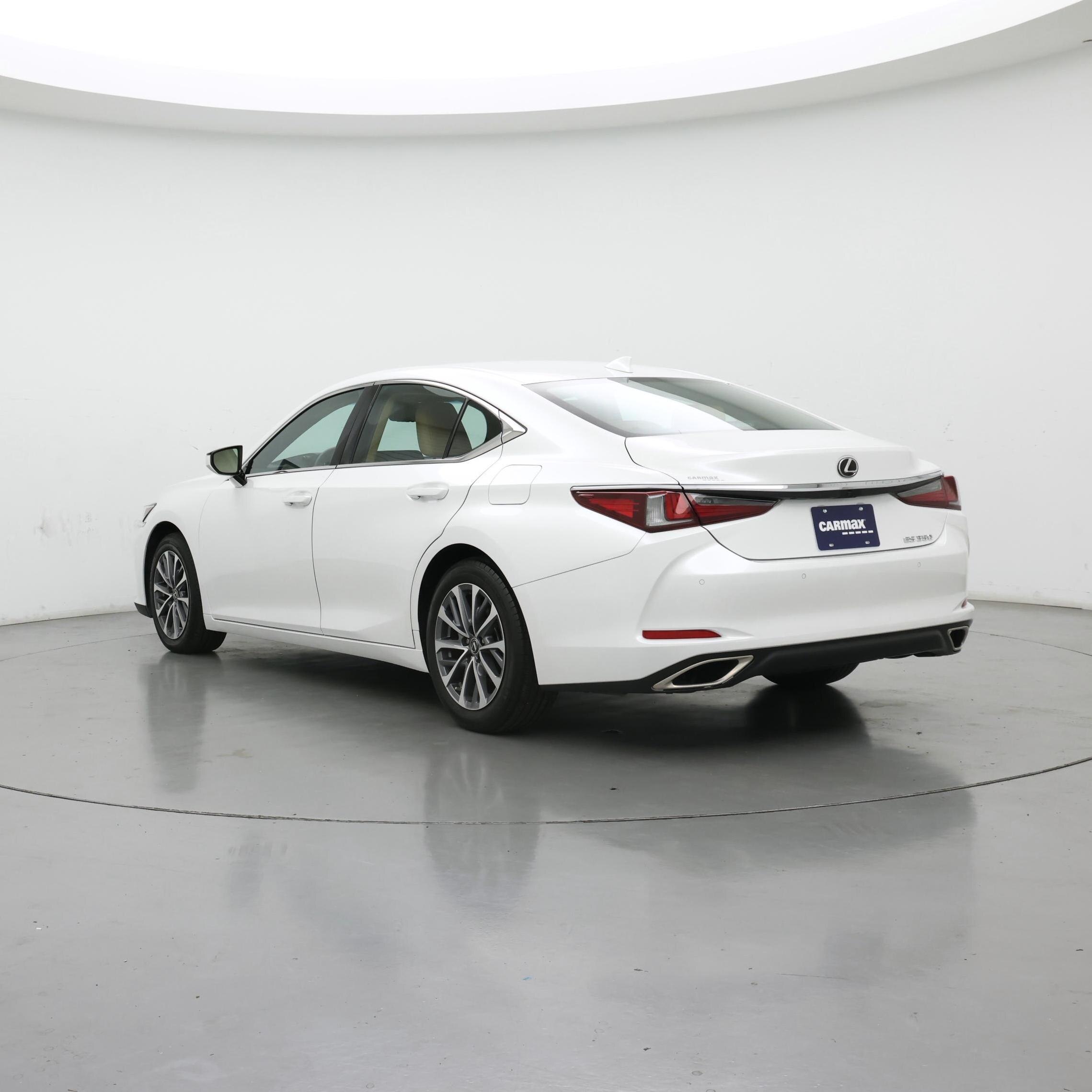 Thumbnail: 2022 Lexus ES - 2