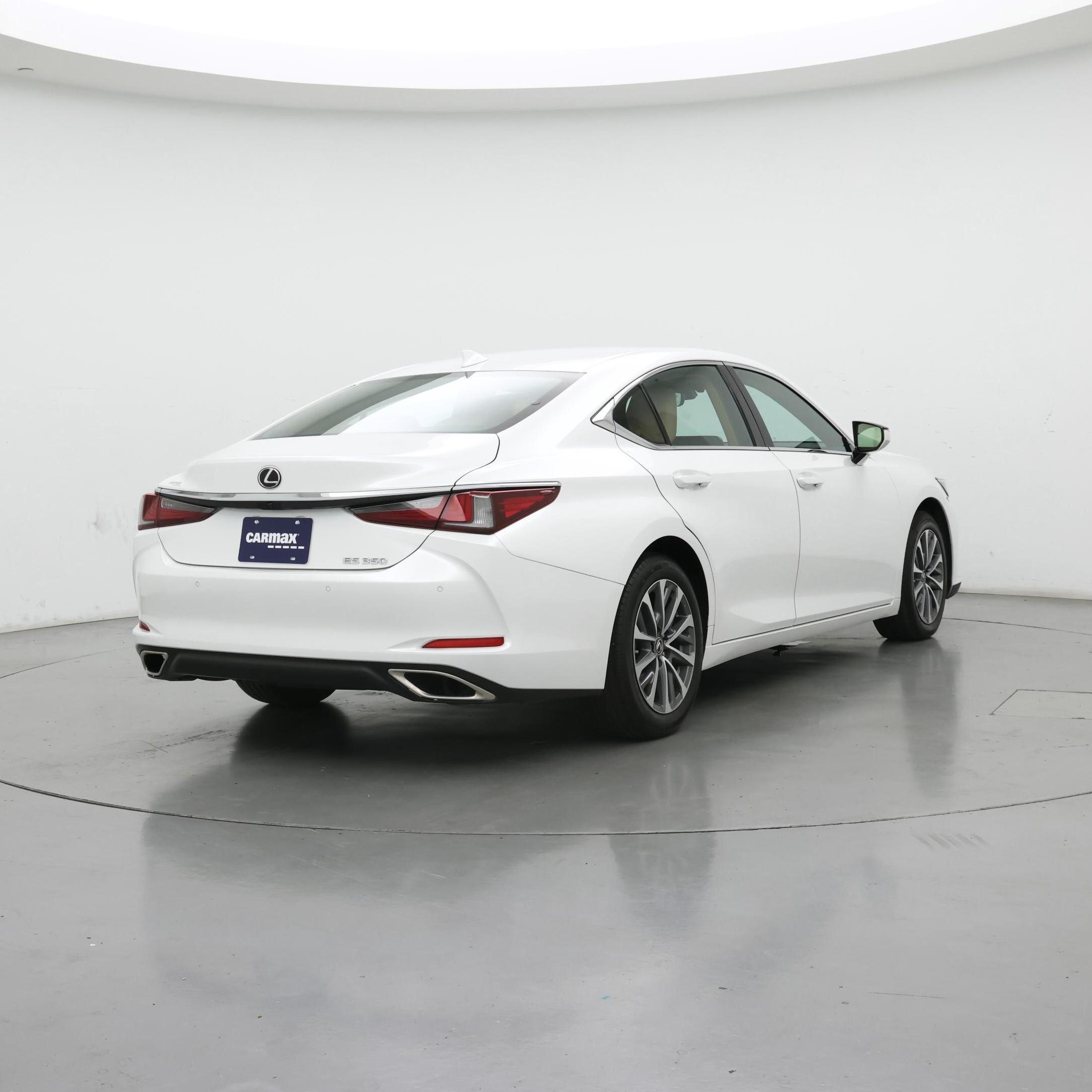 Thumbnail: 2022 Lexus ES - 8