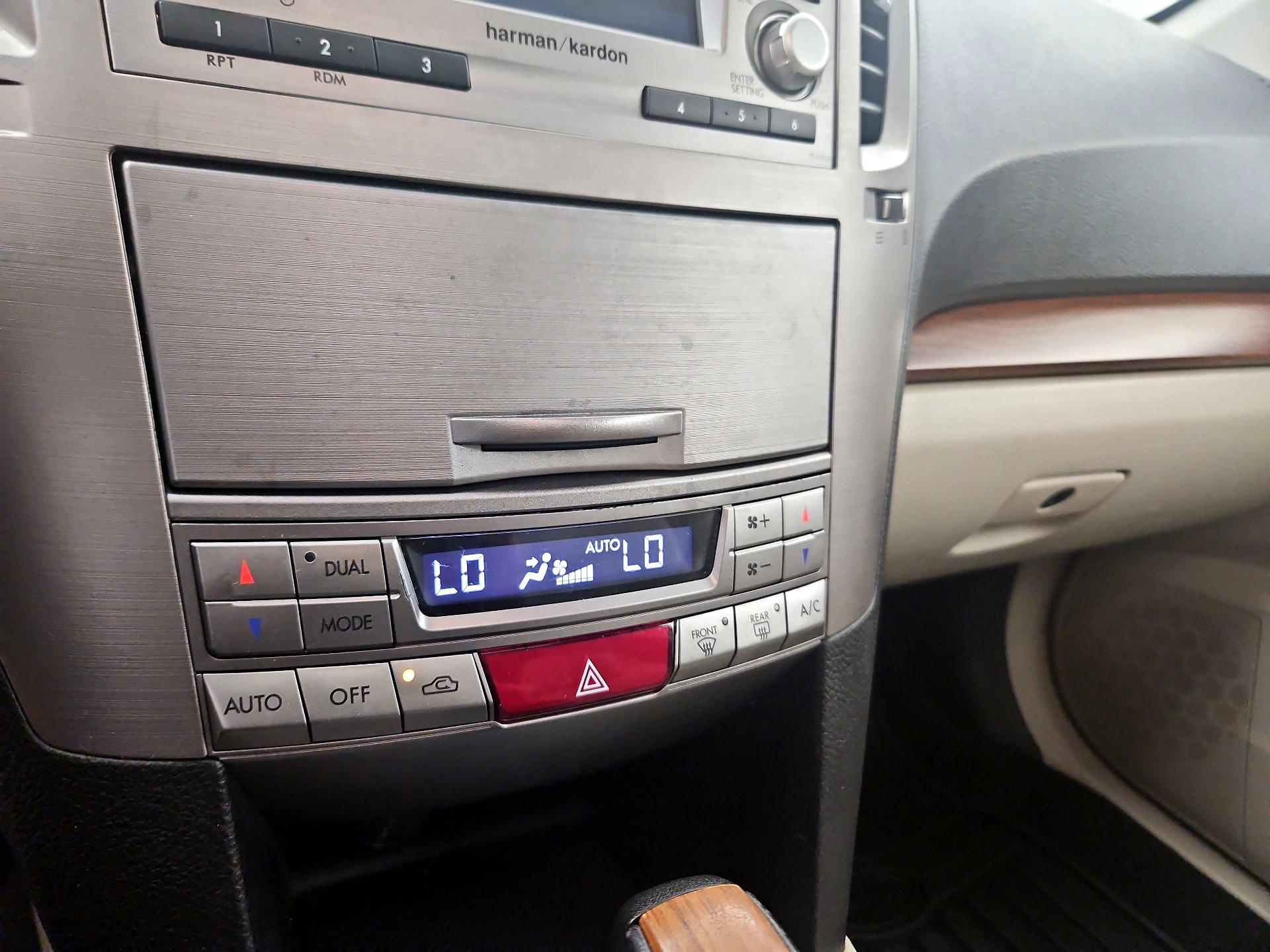 Thumbnail: 2014 Subaru Outback - 16
