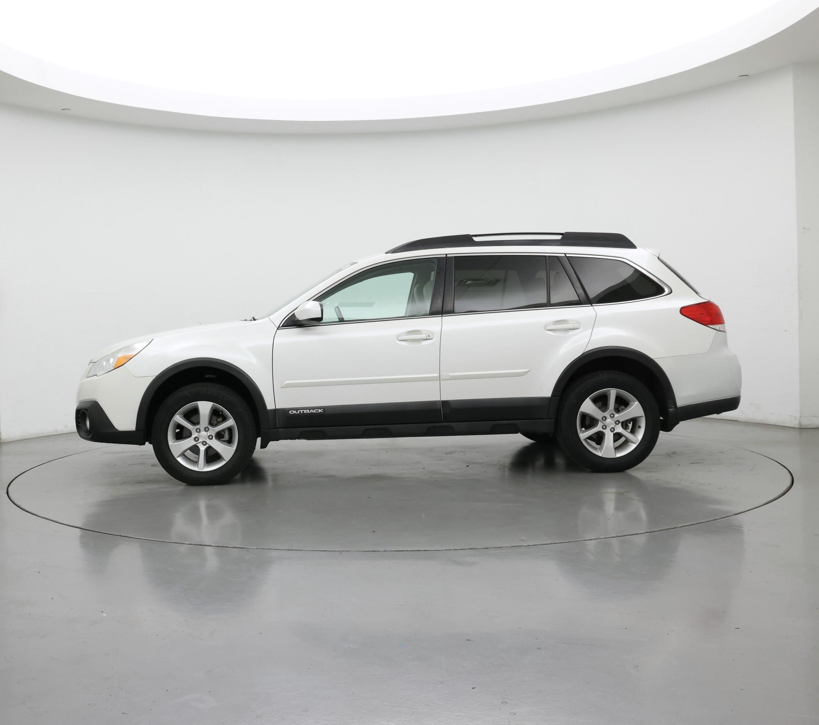 Thumbnail: 2014 Subaru Outback - 3
