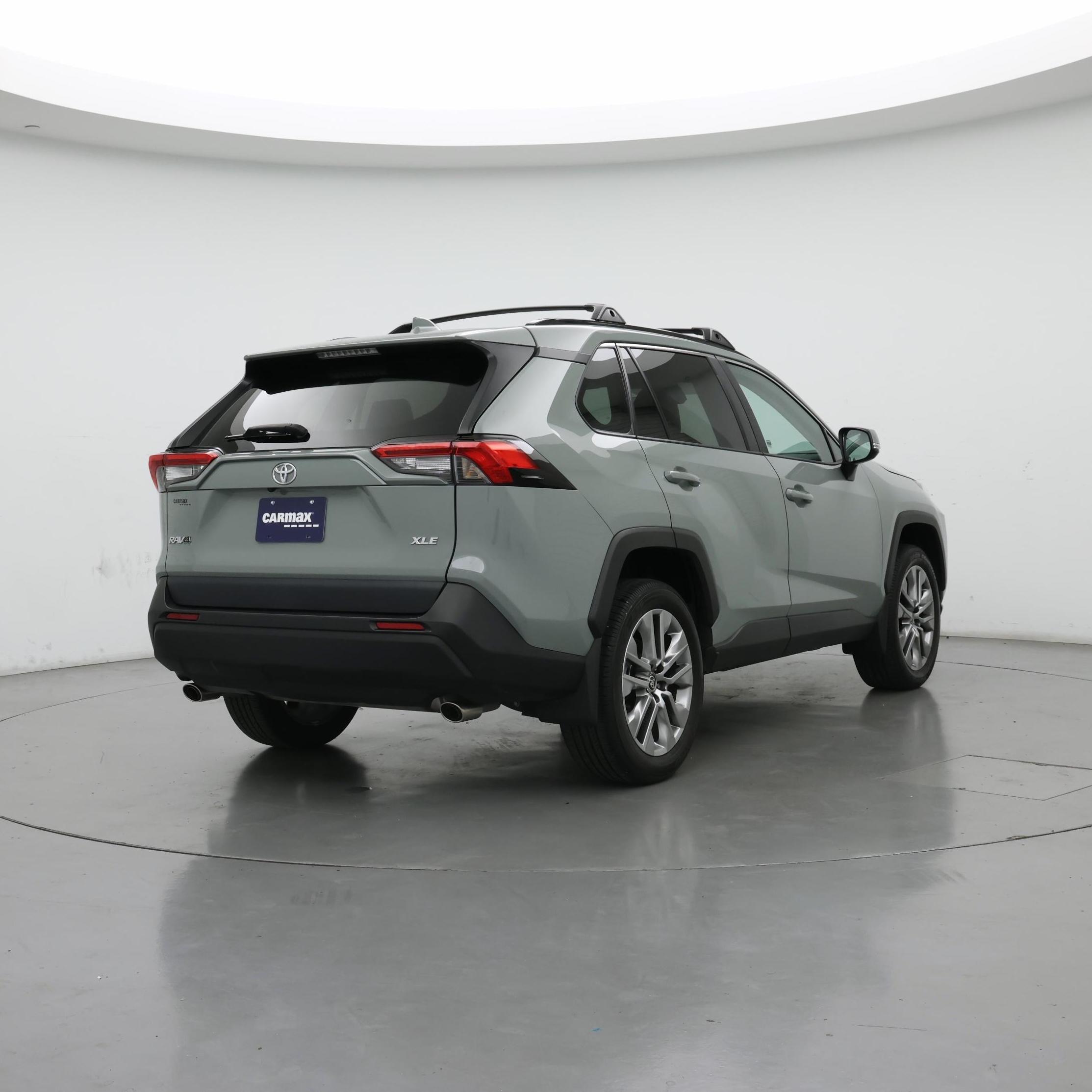 Thumbnail: 2023 Toyota RAV4 - 8