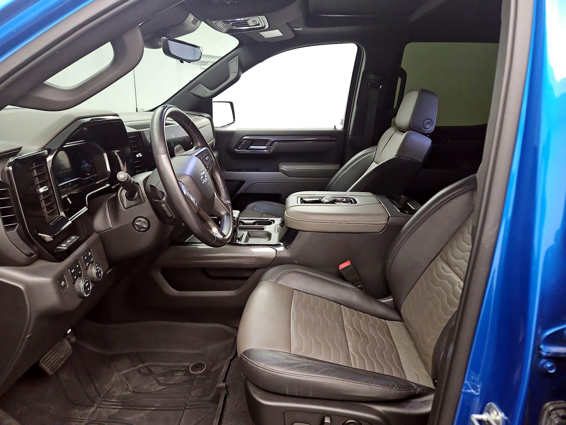 Thumbnail: 2022 Chevrolet Silverado 1500 - 11