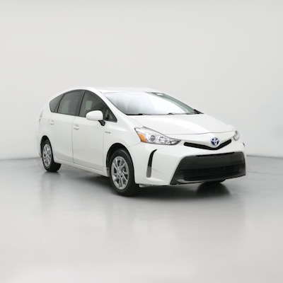 2016 Toyota Prius v Three