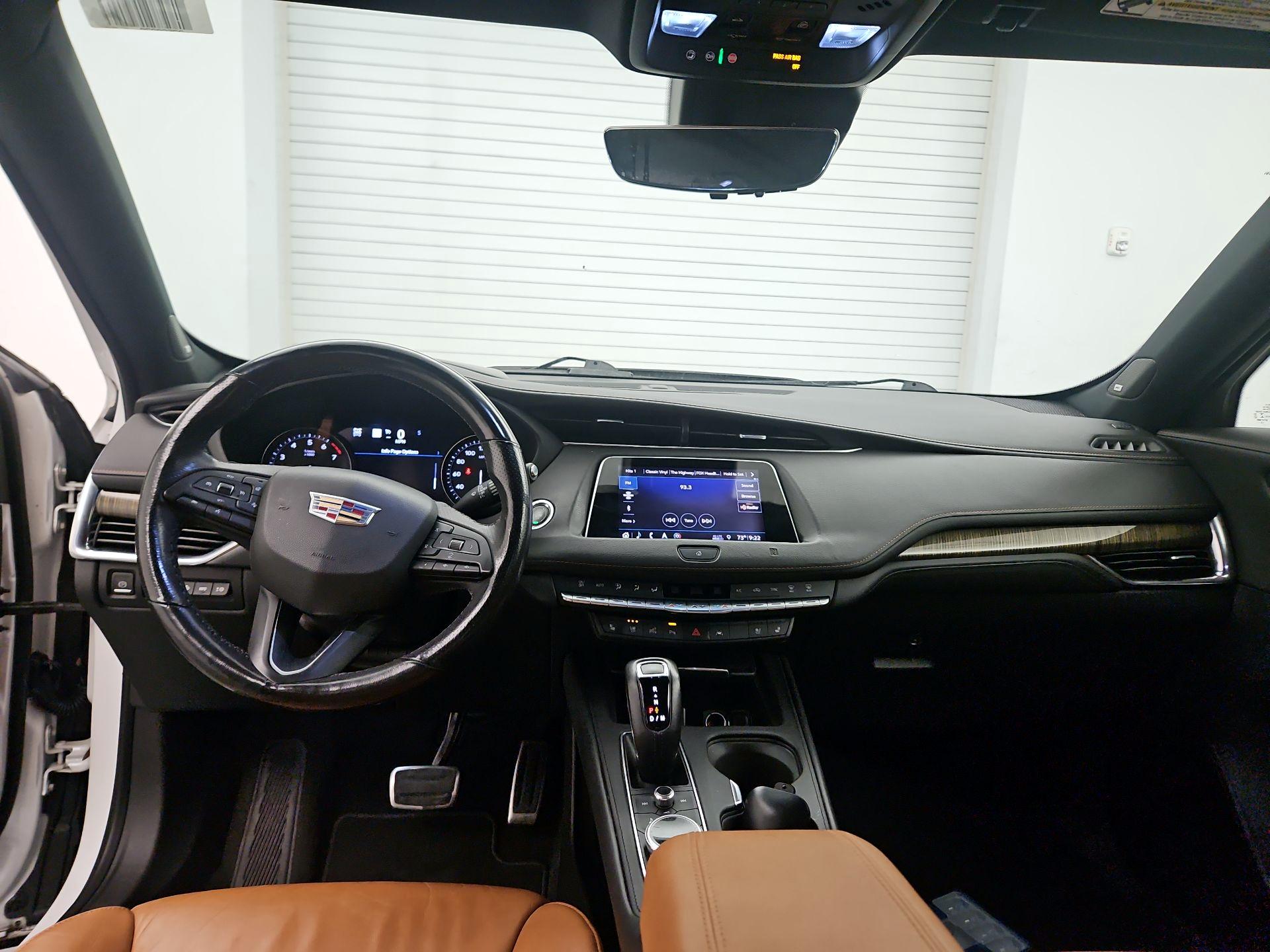 Thumbnail: 2019 Cadillac XT4 - 9