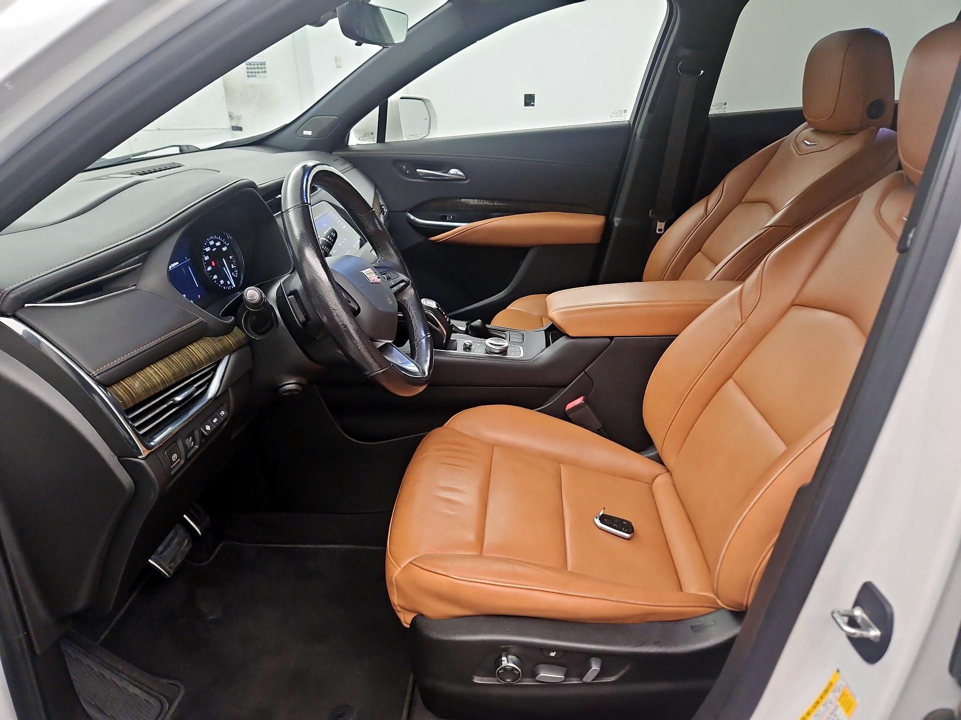 Thumbnail: 2019 Cadillac XT4 - 11