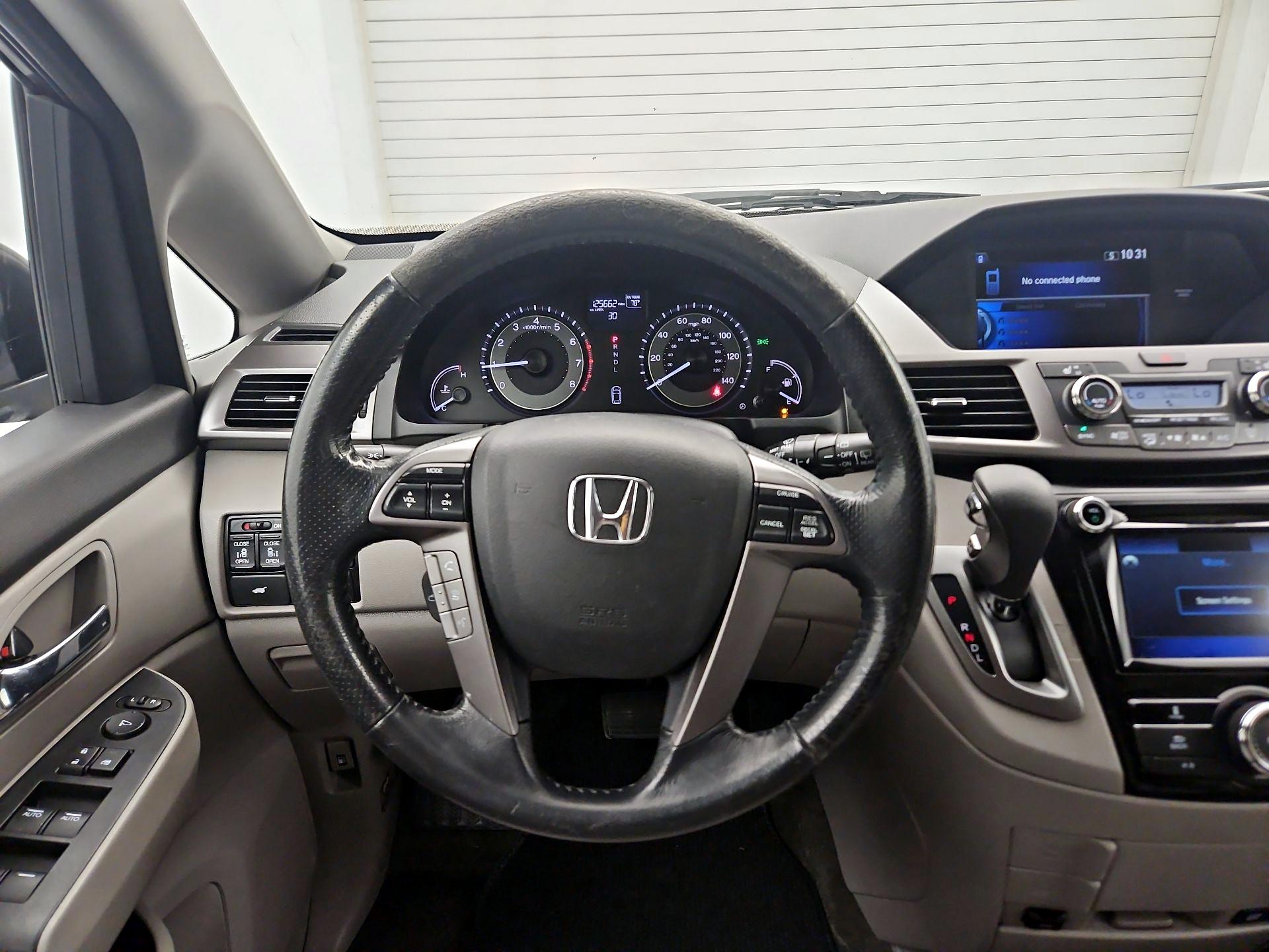 Thumbnail: 2015 Honda Odyssey - 10