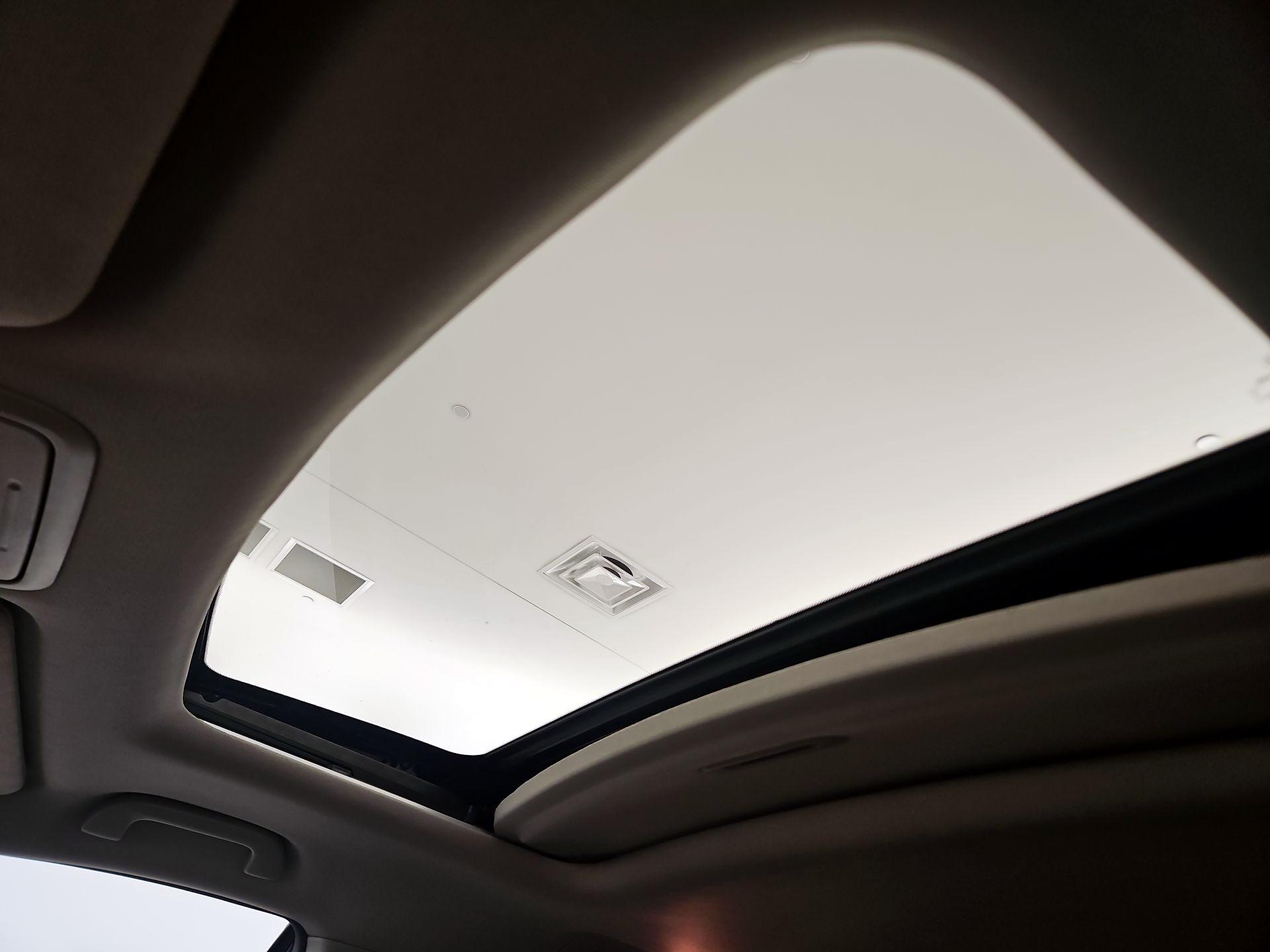 Thumbnail: 2015 Honda Odyssey - 19