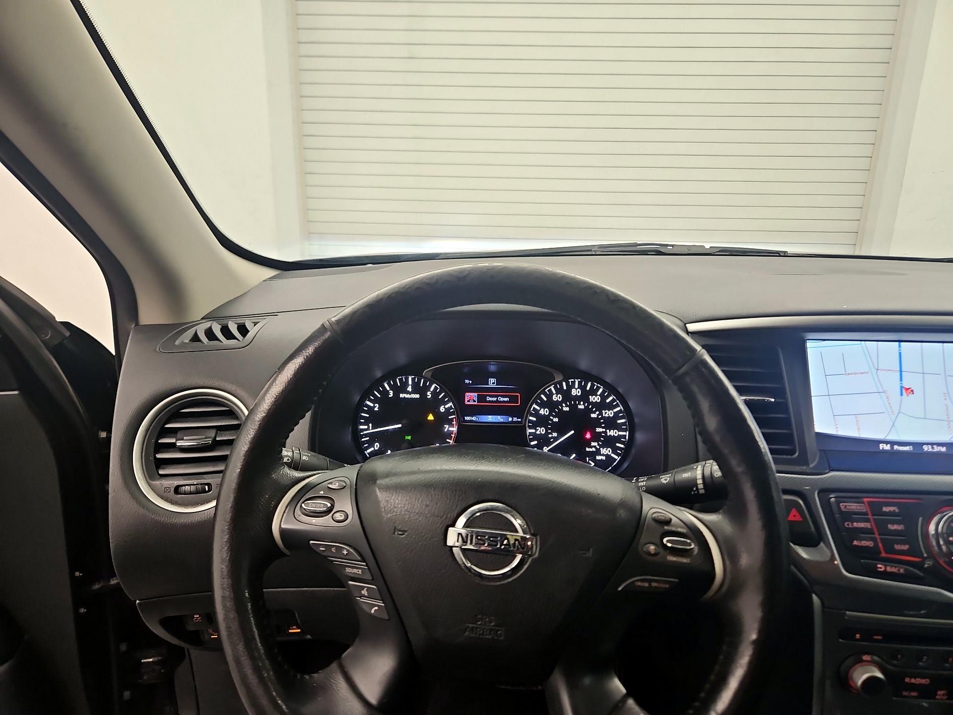 Thumbnail: 2020 Nissan Pathfinder - 10