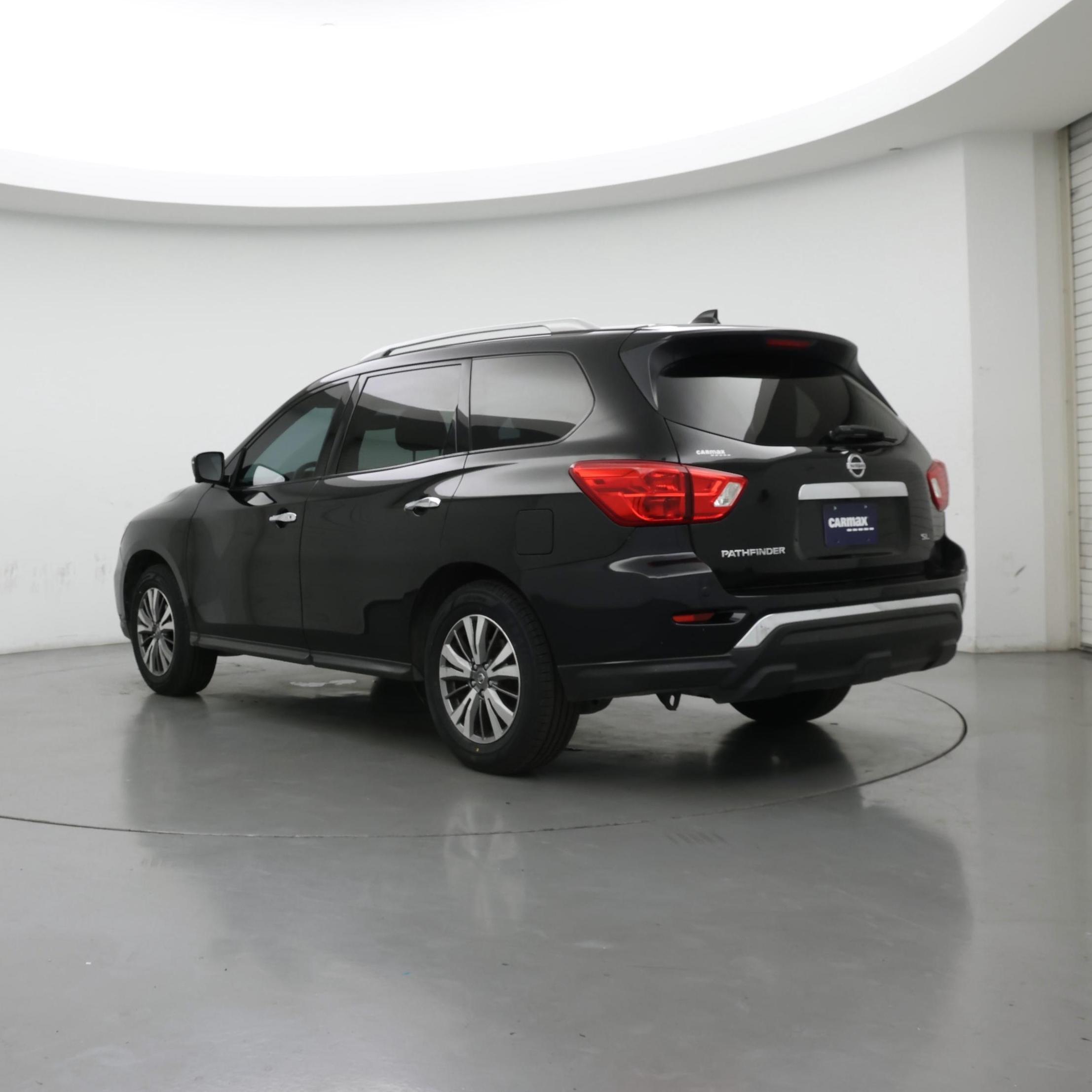Thumbnail: 2020 Nissan Pathfinder - 2